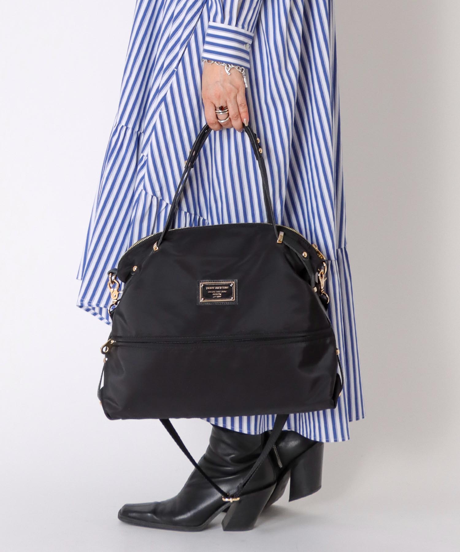 トリムレザージッパーポケットナイロンＢＡＧ