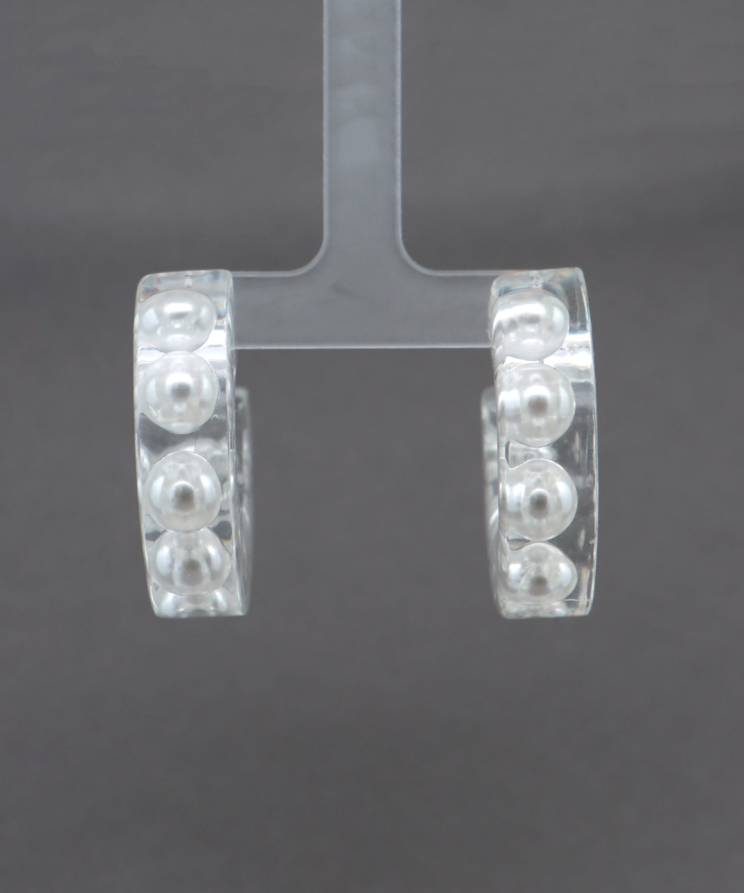 パール封入フープピアス