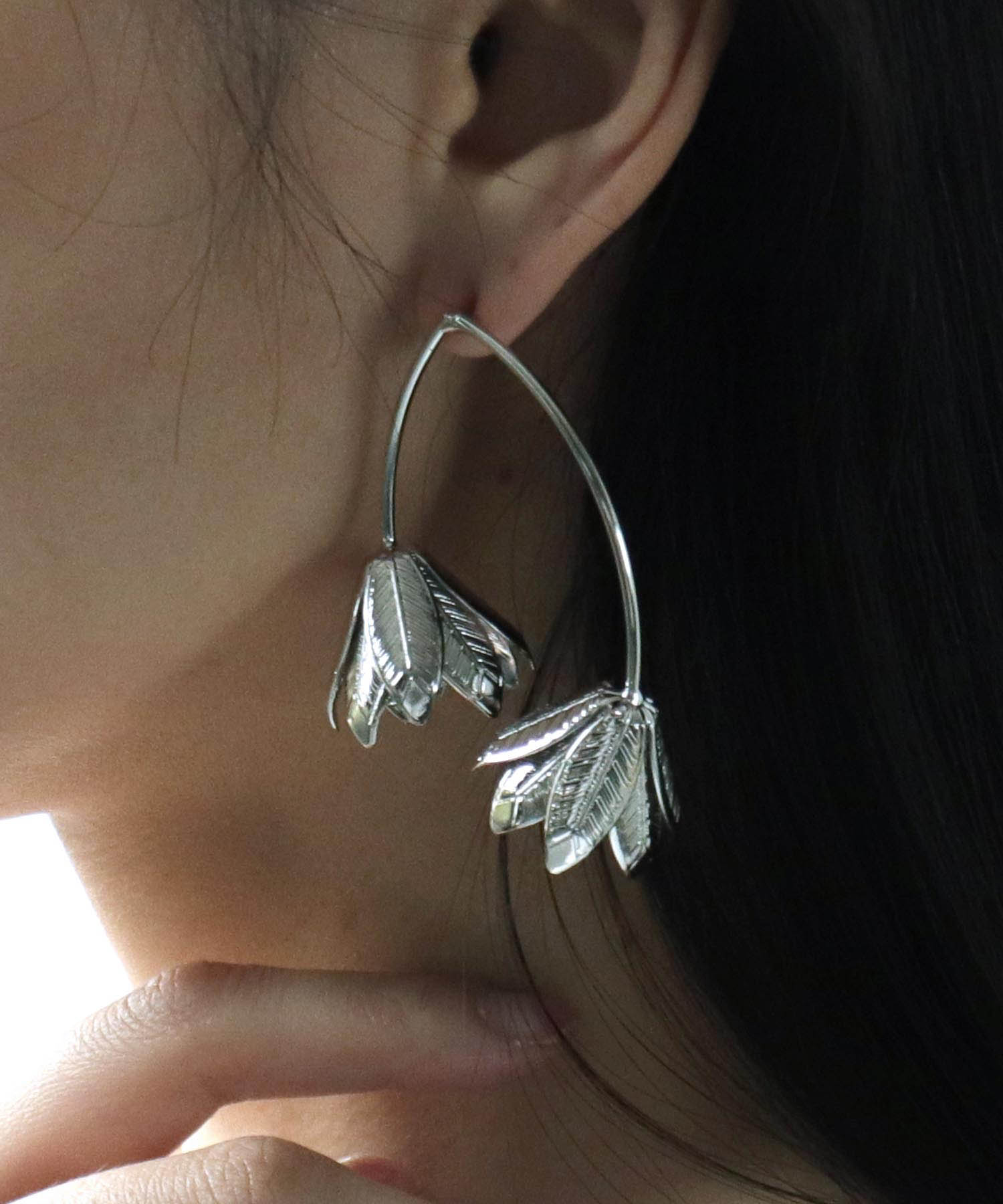 メタルフラワーアシメピアス