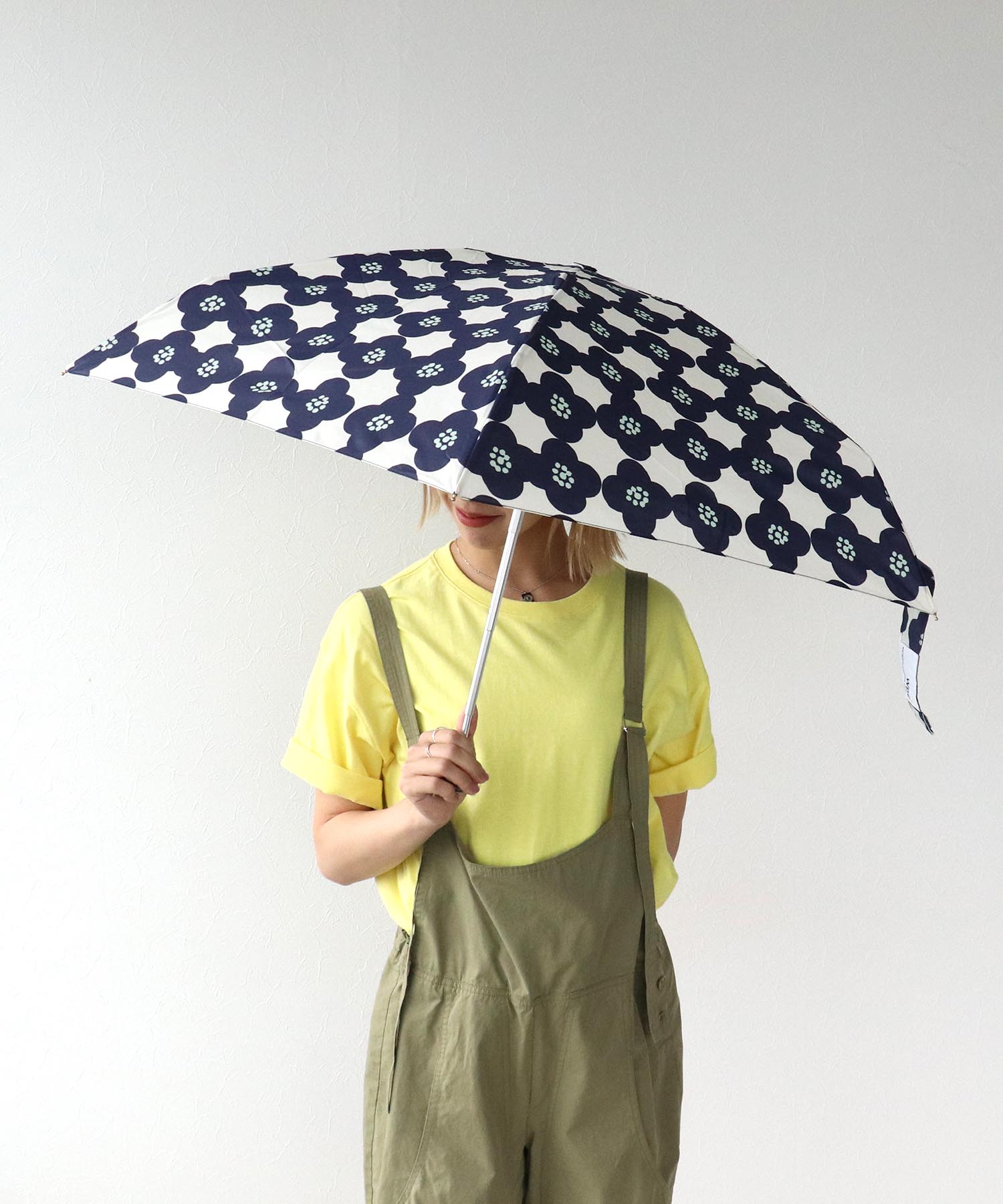 【Wpc.】≪晴雨兼用/遮光≫camelliaフラワー柄mini折傘