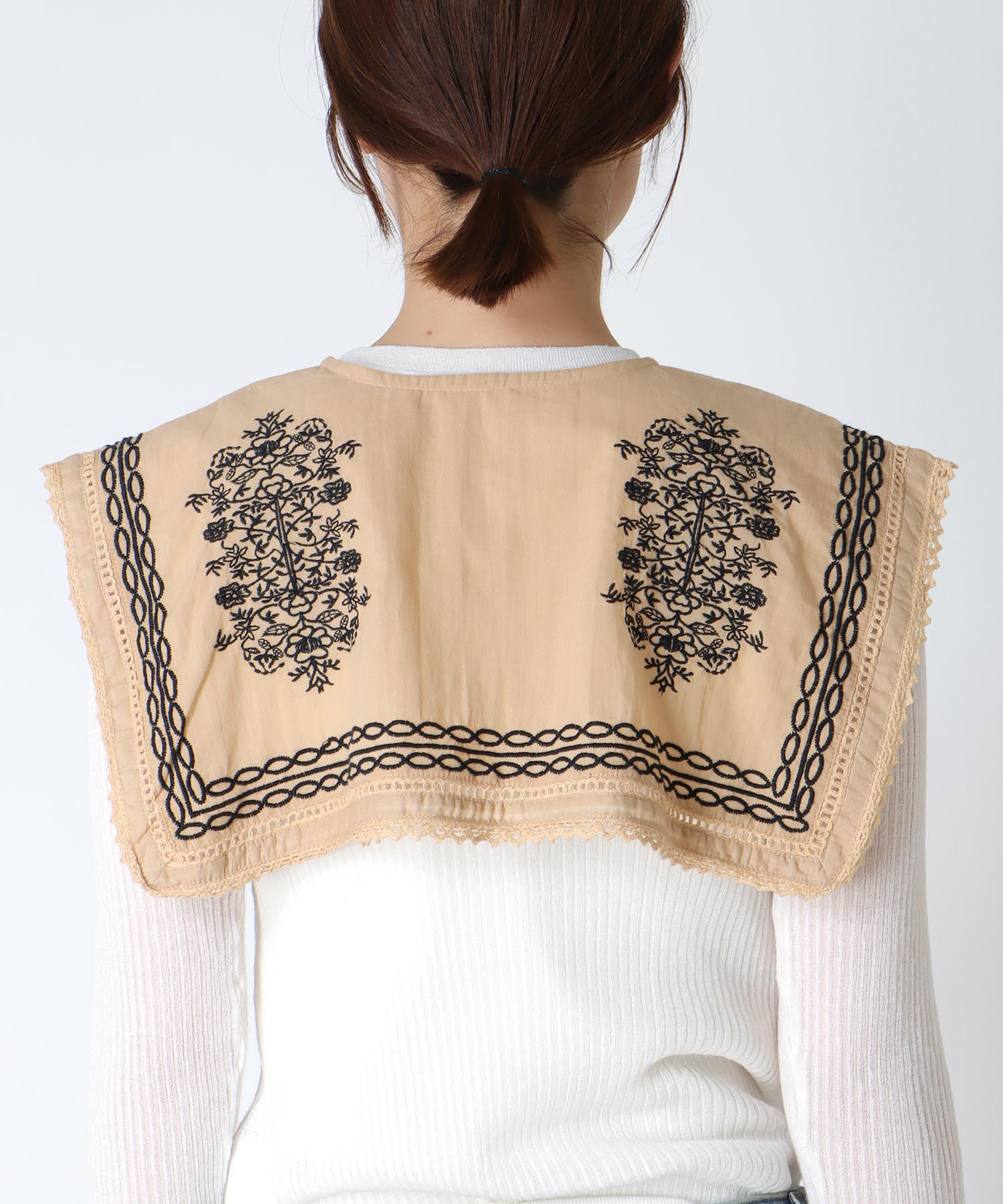Embroidery COLLAR