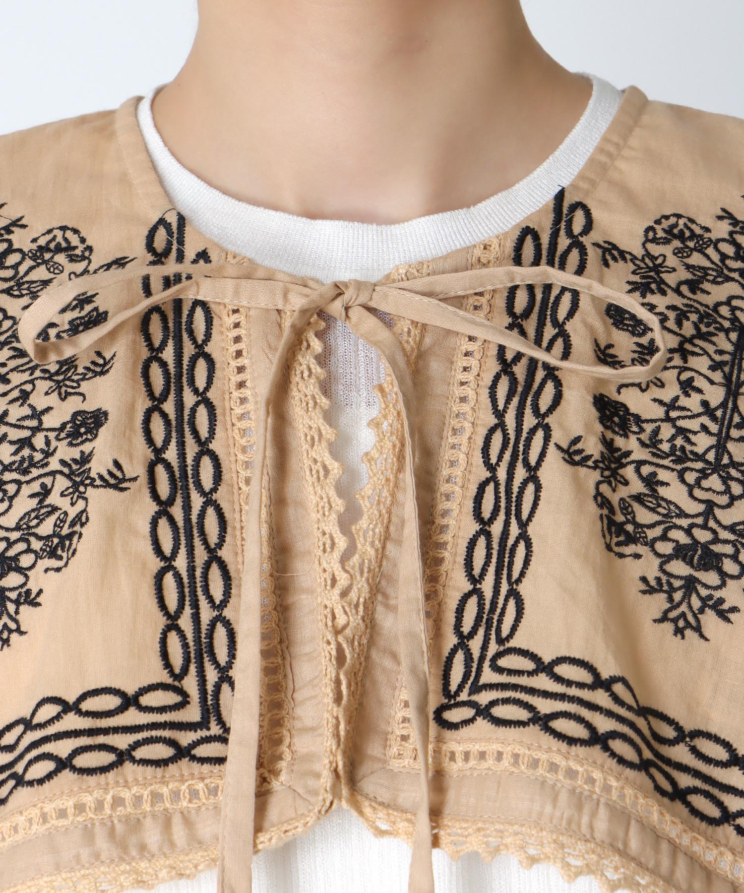 Embroidery COLLAR