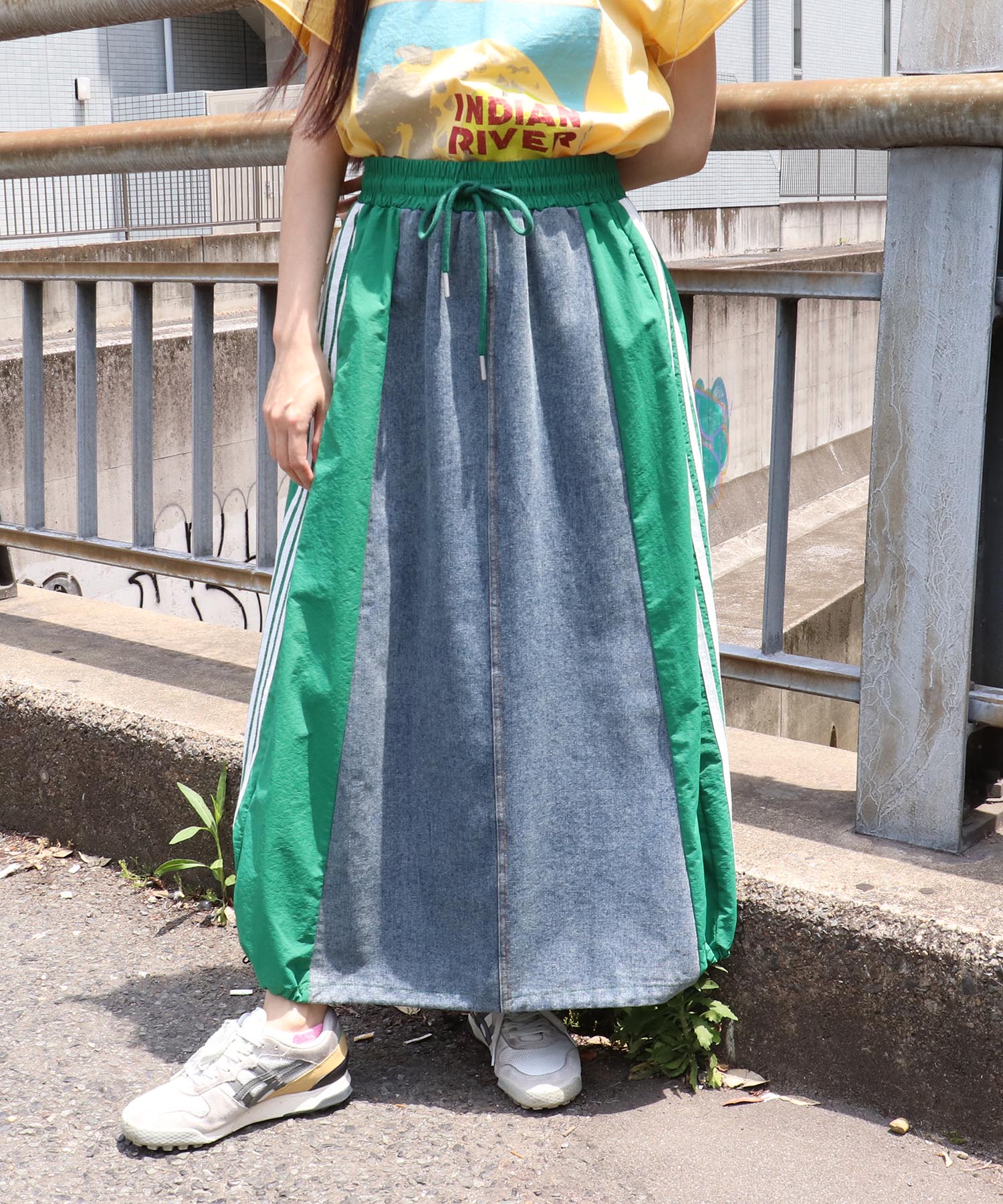 2WAY配色サイドラインデニムスカート