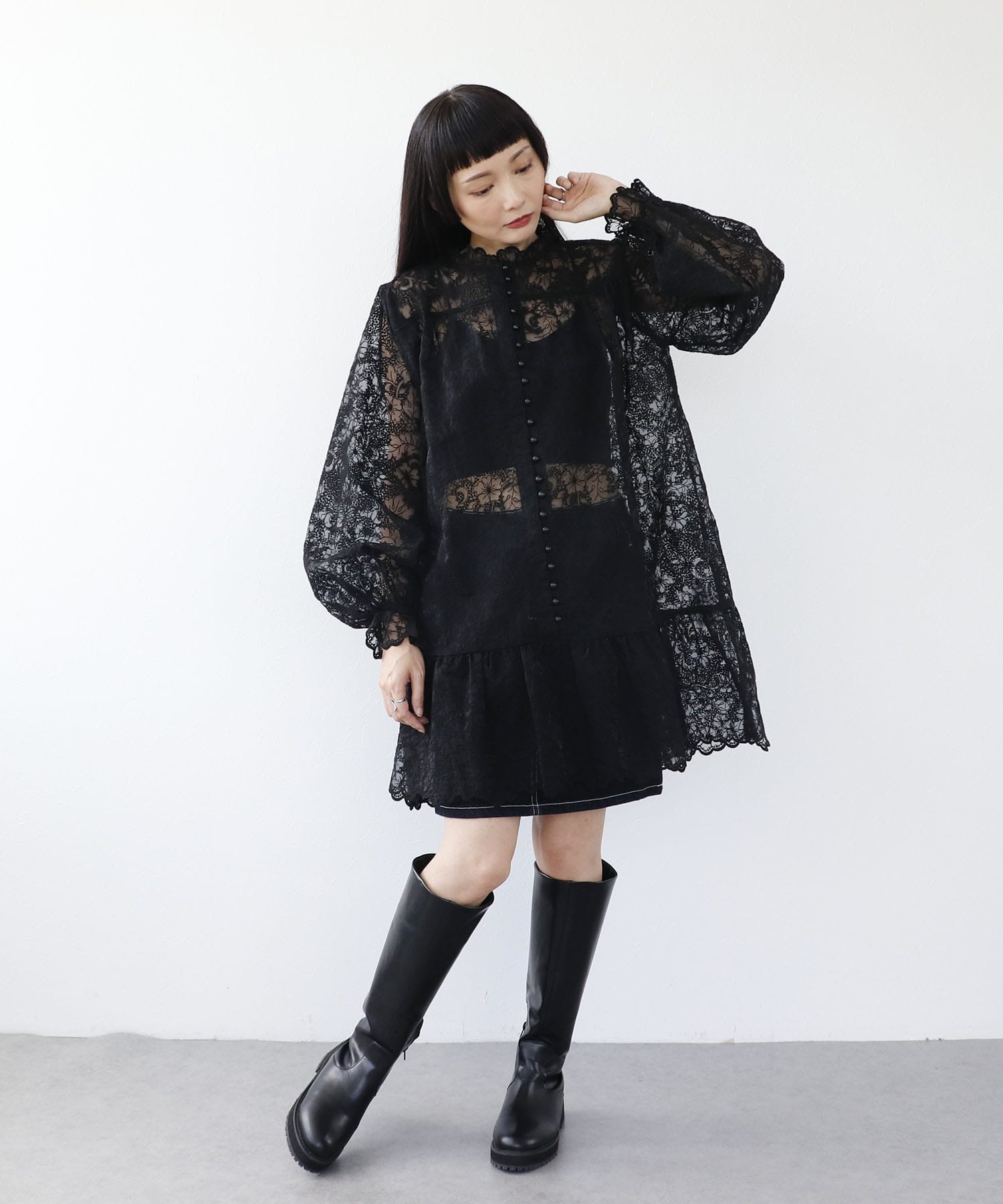 シアー刺繍レースチュニックブラウス
