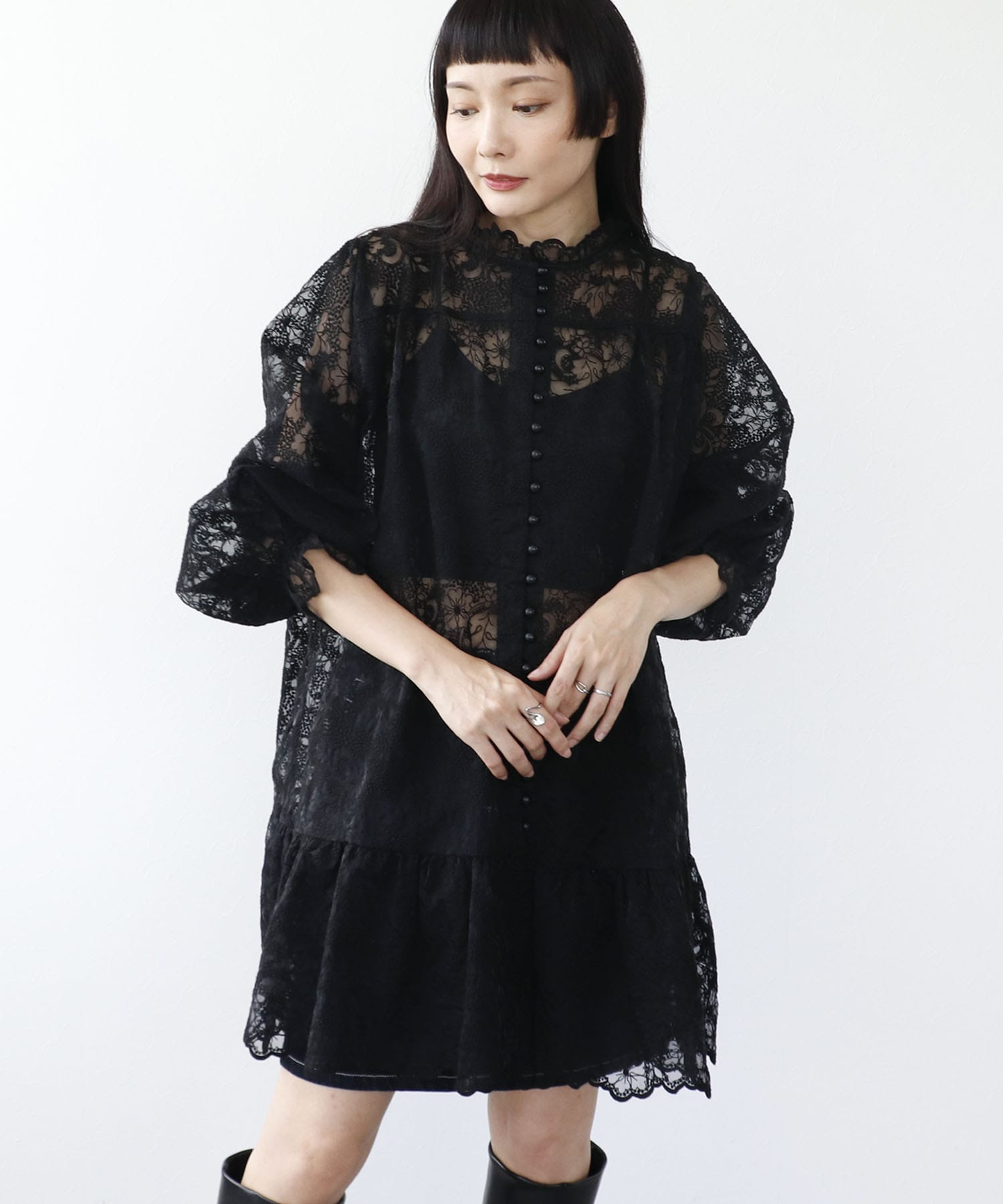 シアー刺繍レースチュニックブラウス