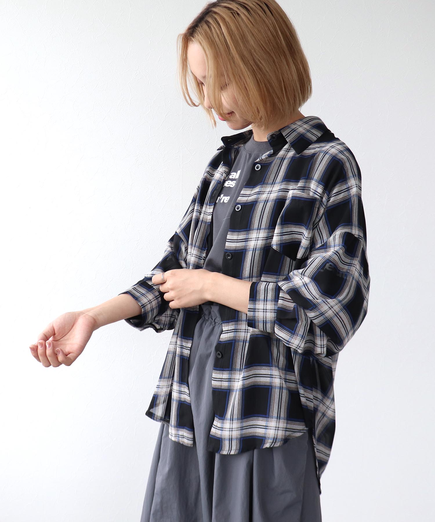 チェック柄シャツ