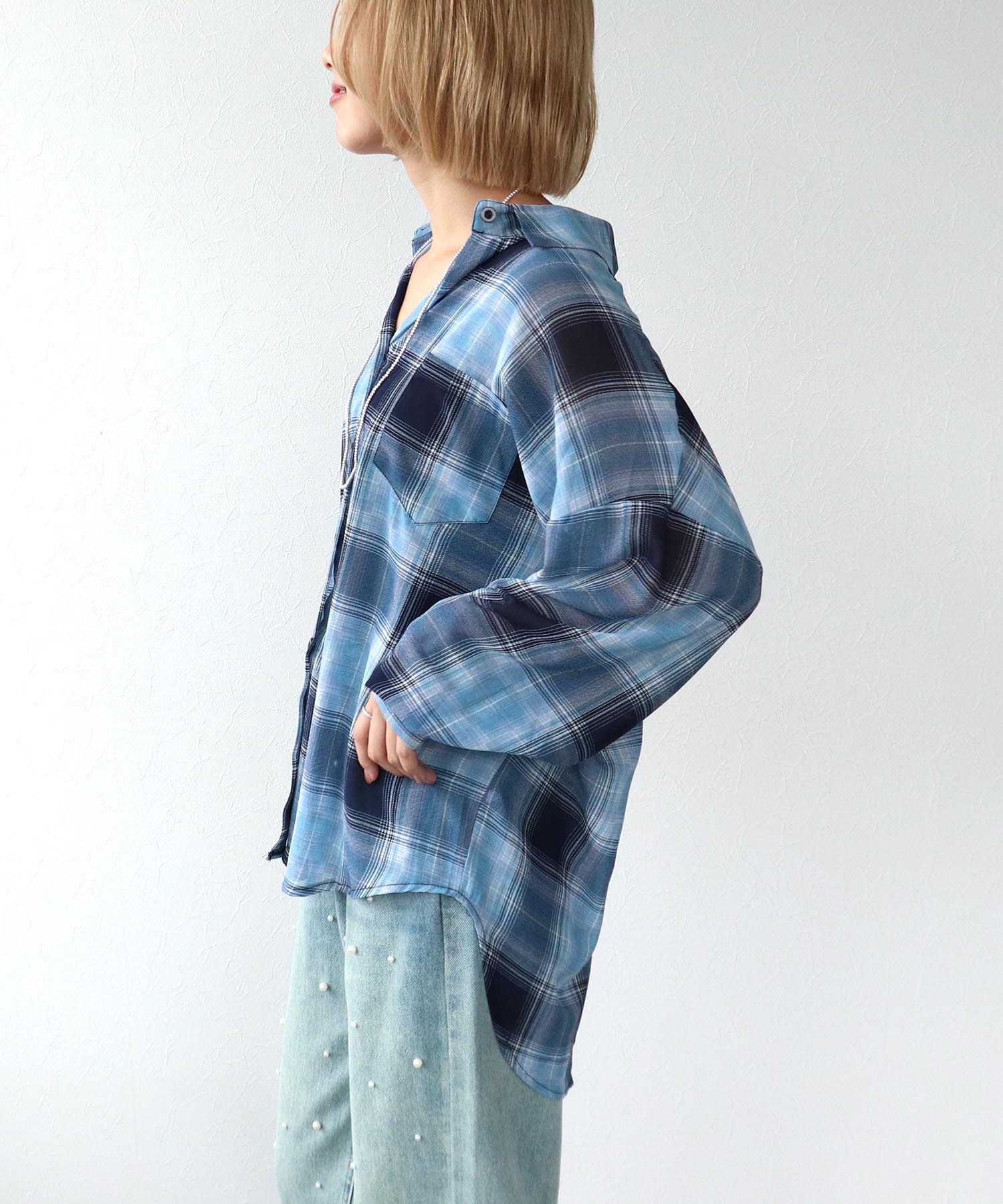 チェック柄シャツ