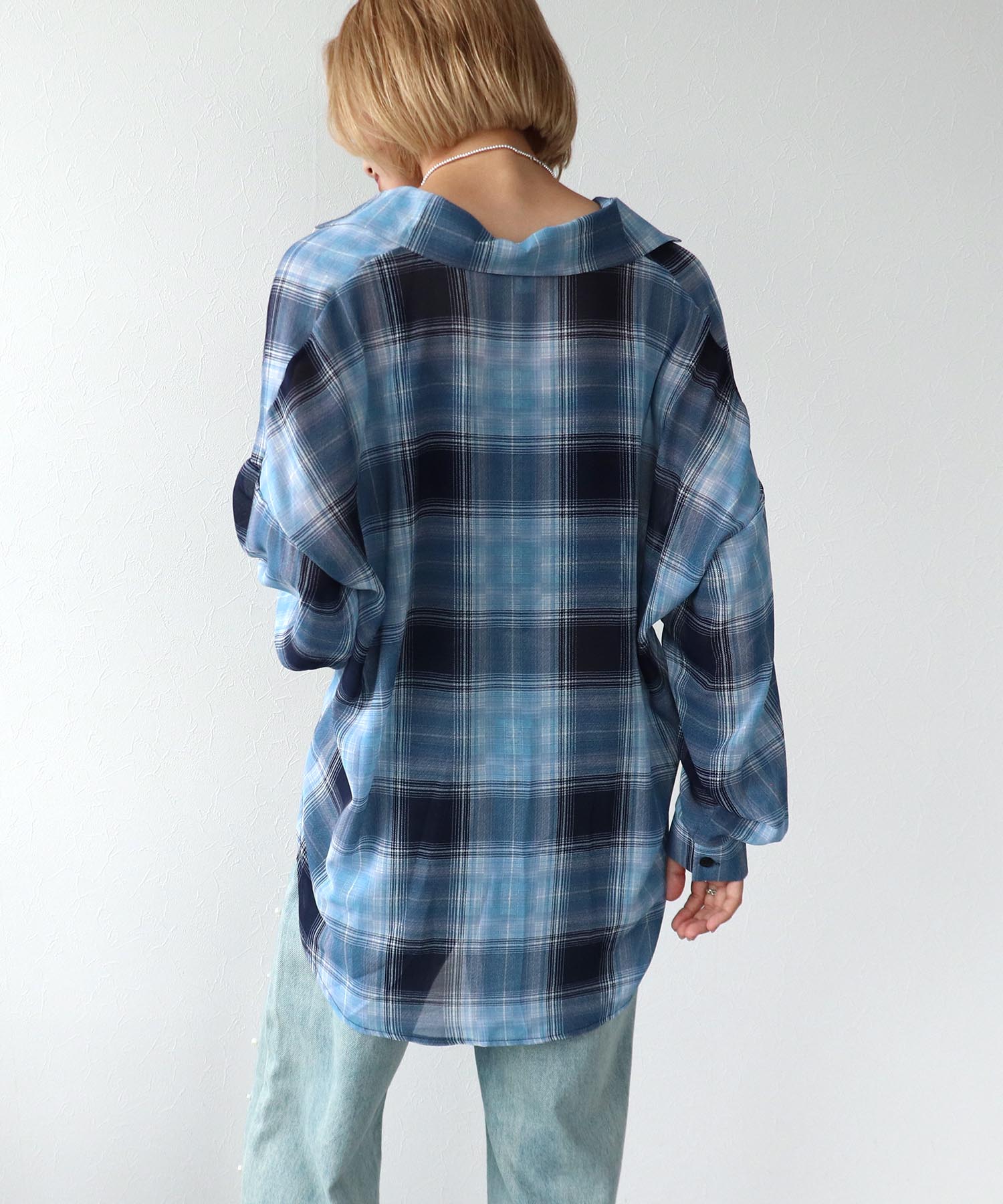 チェック柄シャツ