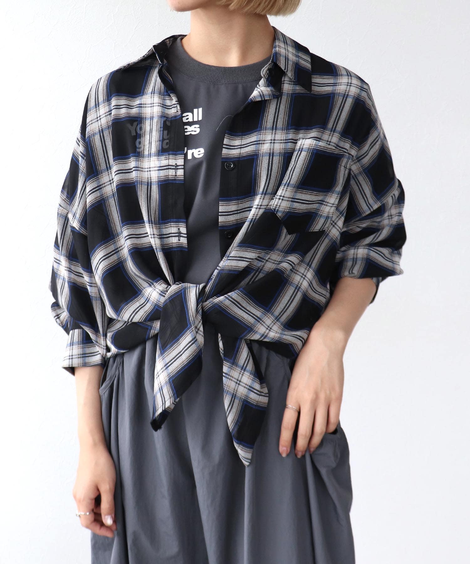 チェック柄シャツ