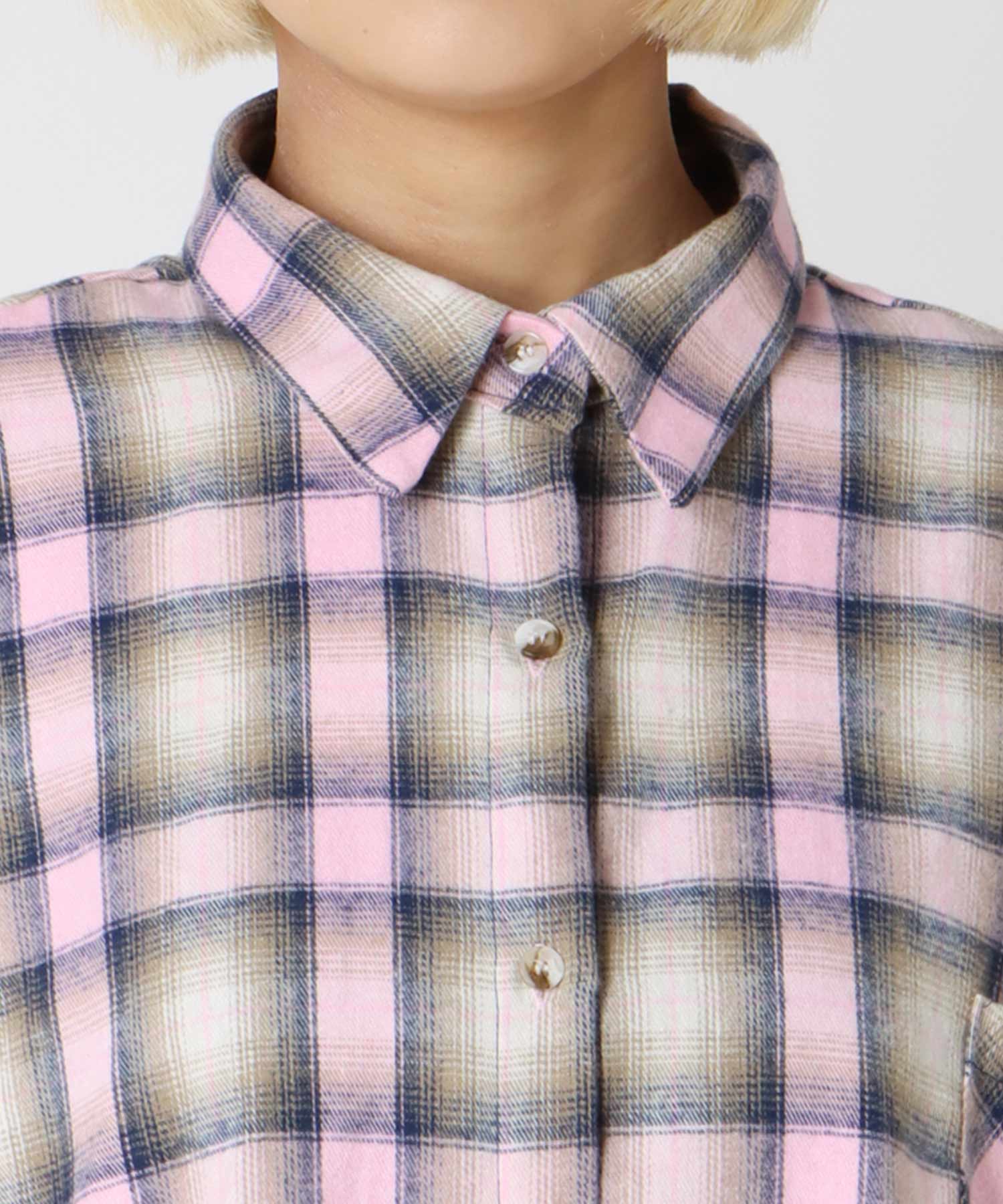 グラデチェック柄シャツ