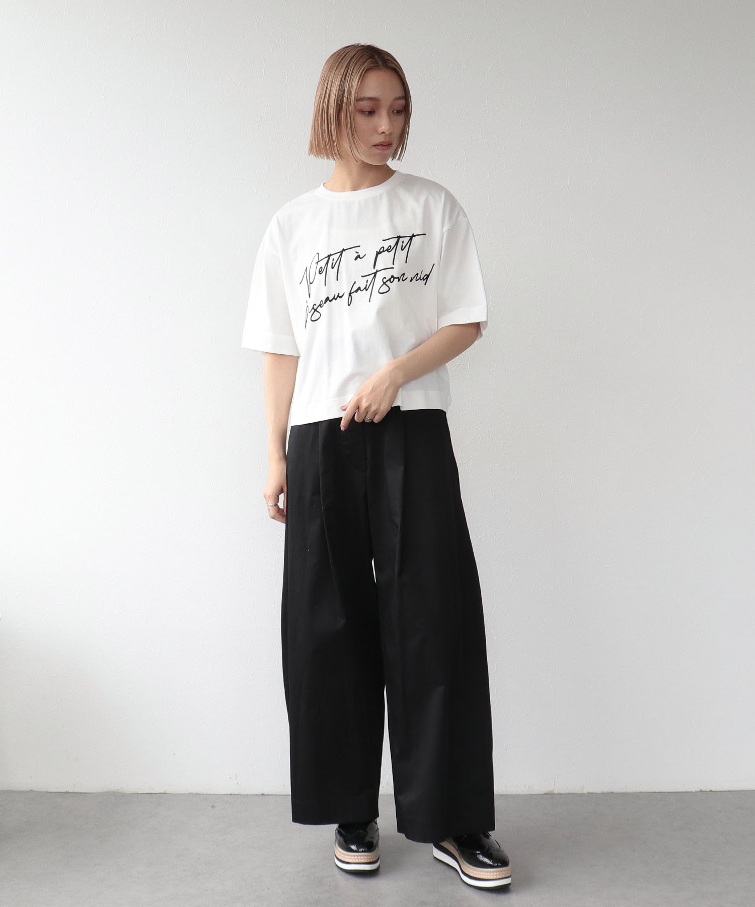 MessageロゴプリントTシャツ