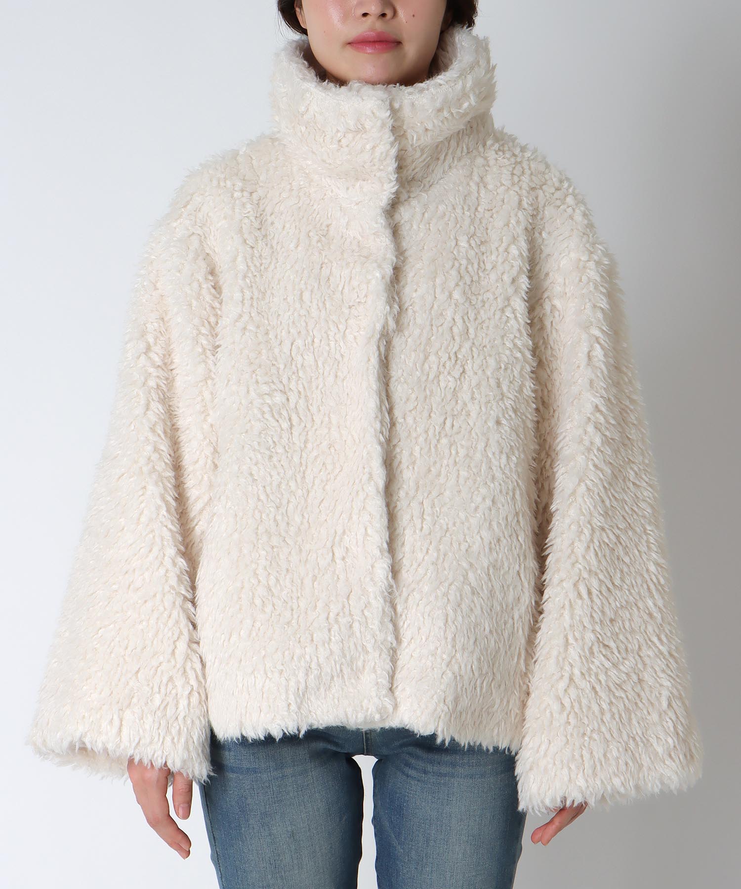 カールフェイクファーコート