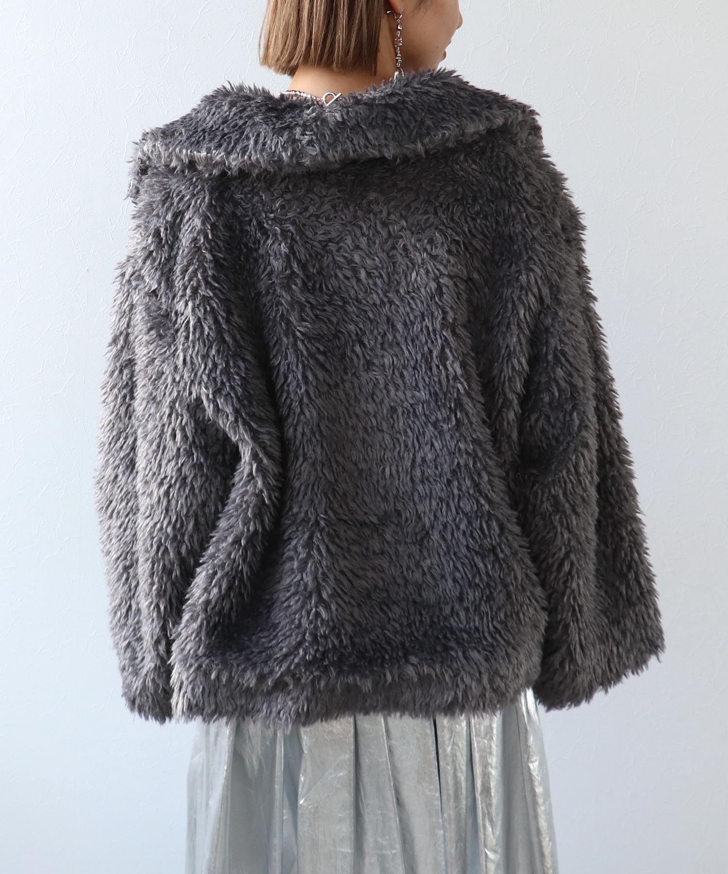 カールフェイクファーコート