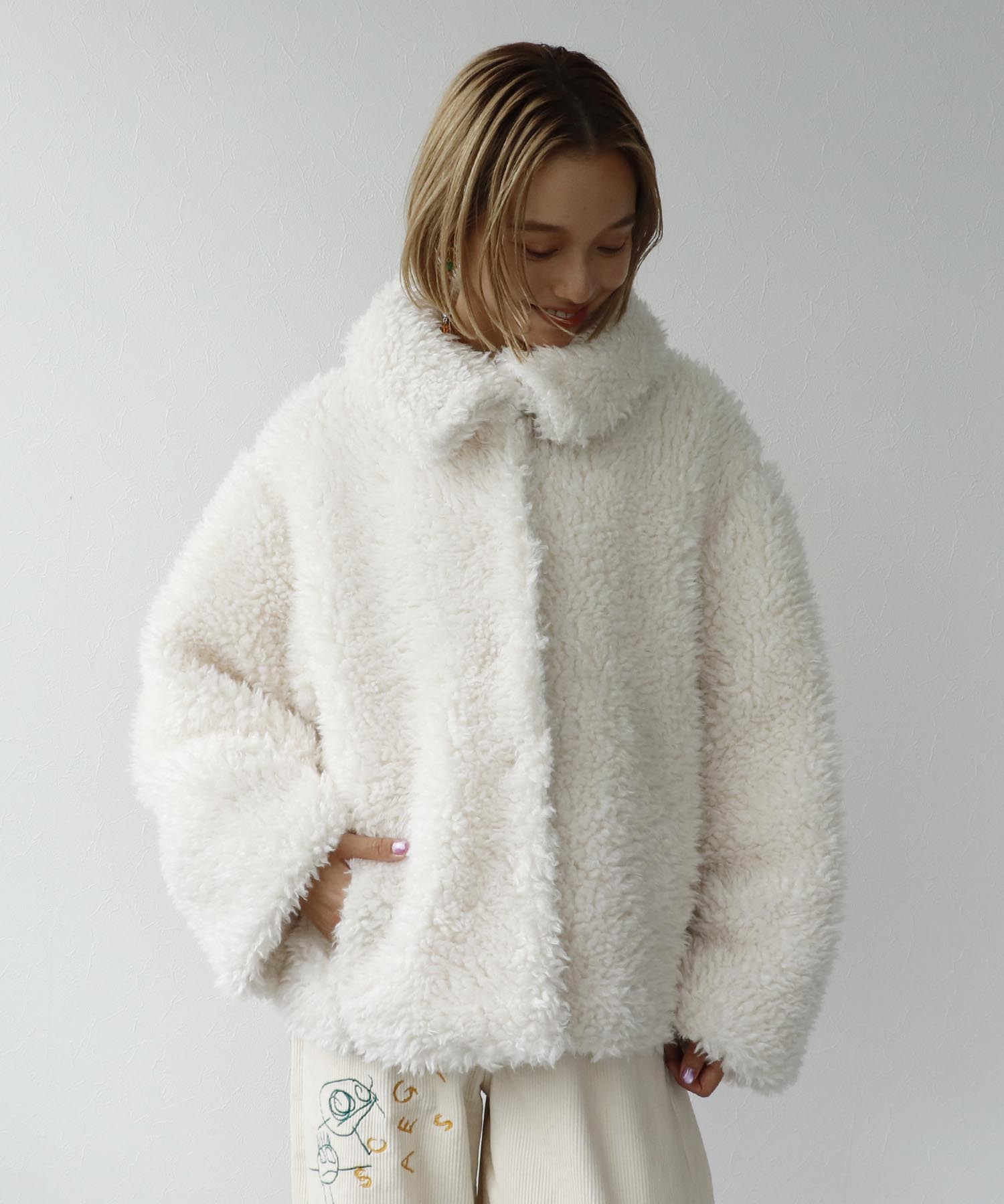 カールフェイクファーコート