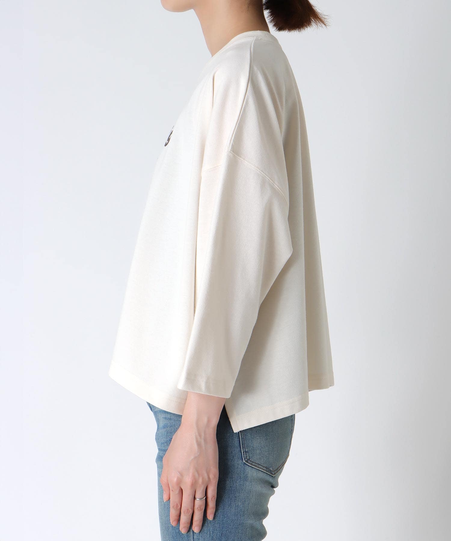 クルーネック7分袖ワイド箔ロゴTシャツ