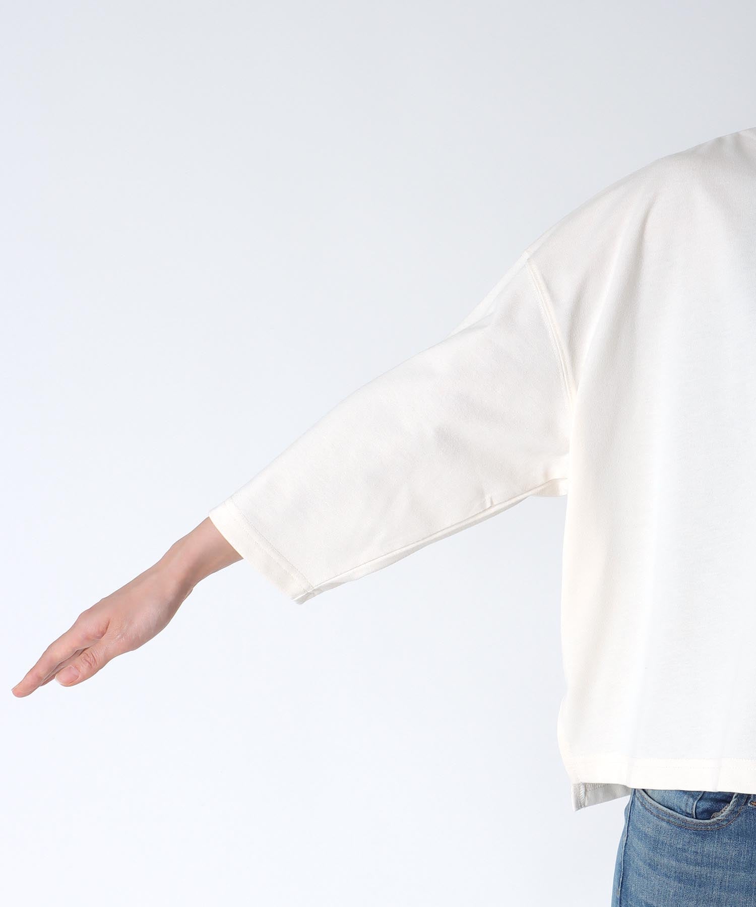 クルーネック7分袖ワイド箔ロゴTシャツ