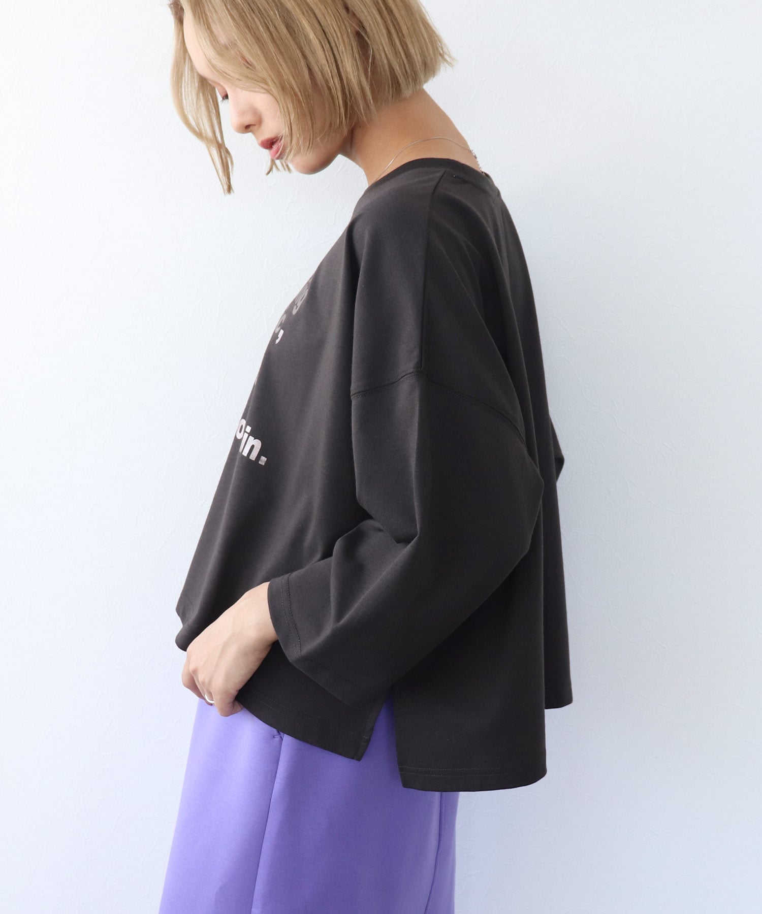 クルーネック7分袖ワイド箔ロゴTシャツ