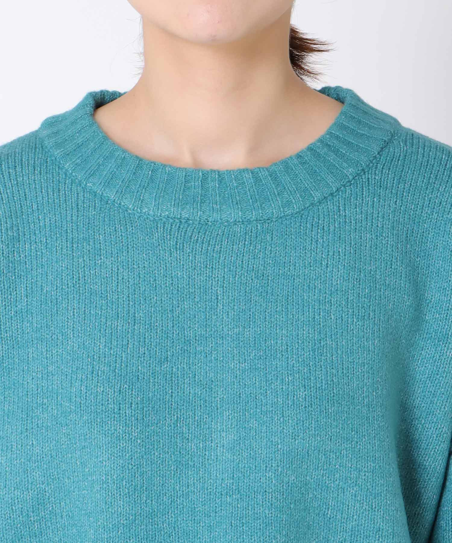 クルーネックショートプルオーバー