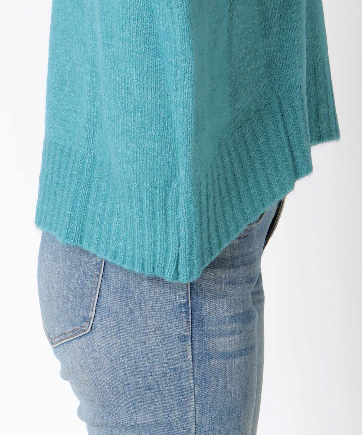 クルーネックショートプルオーバー