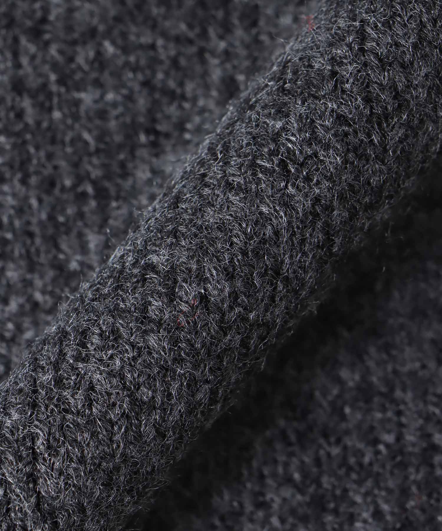 クルーネックショートプルオーバー