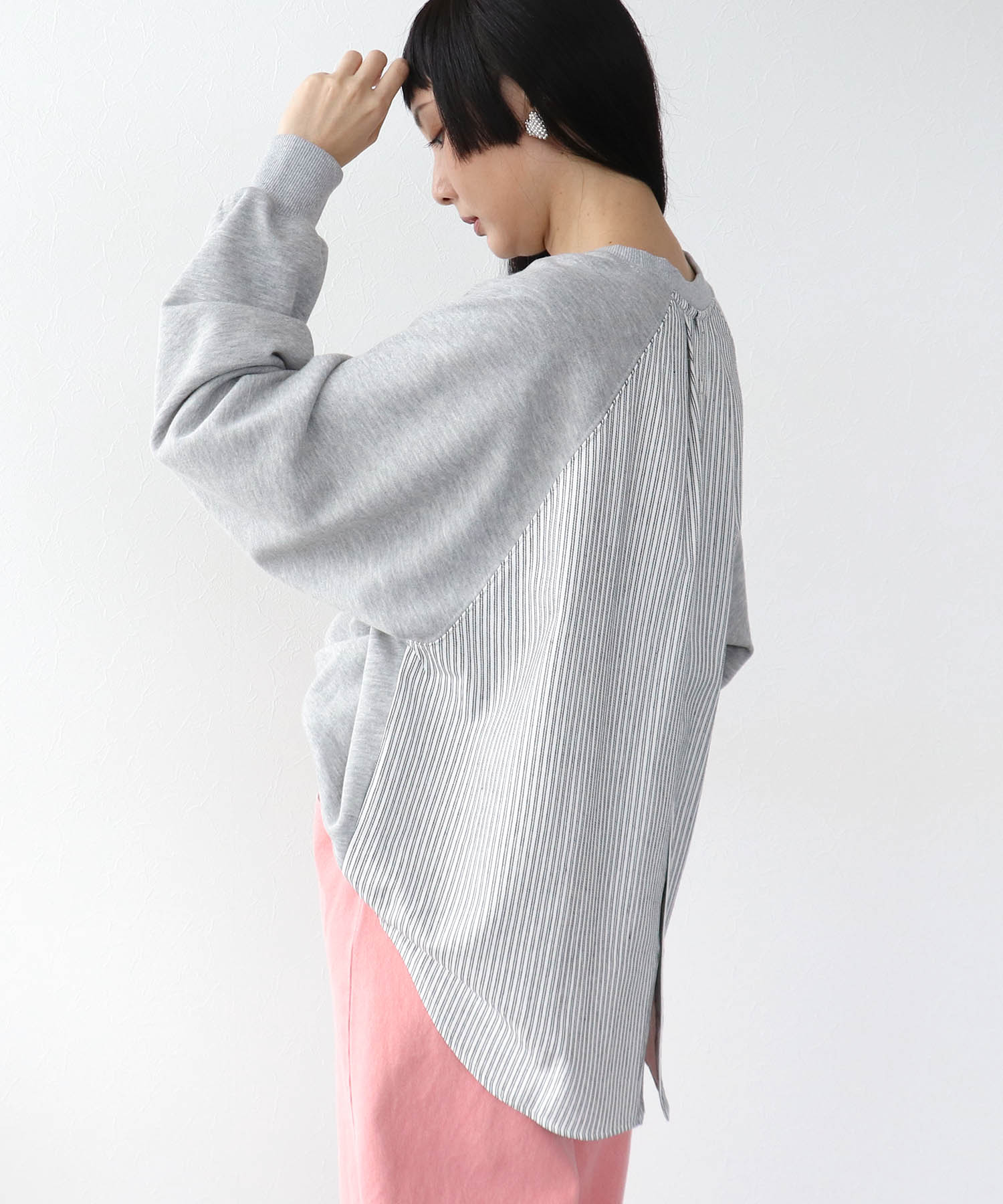《WEB先行発売》シャツリメイク風カレッジロゴプルオーバー