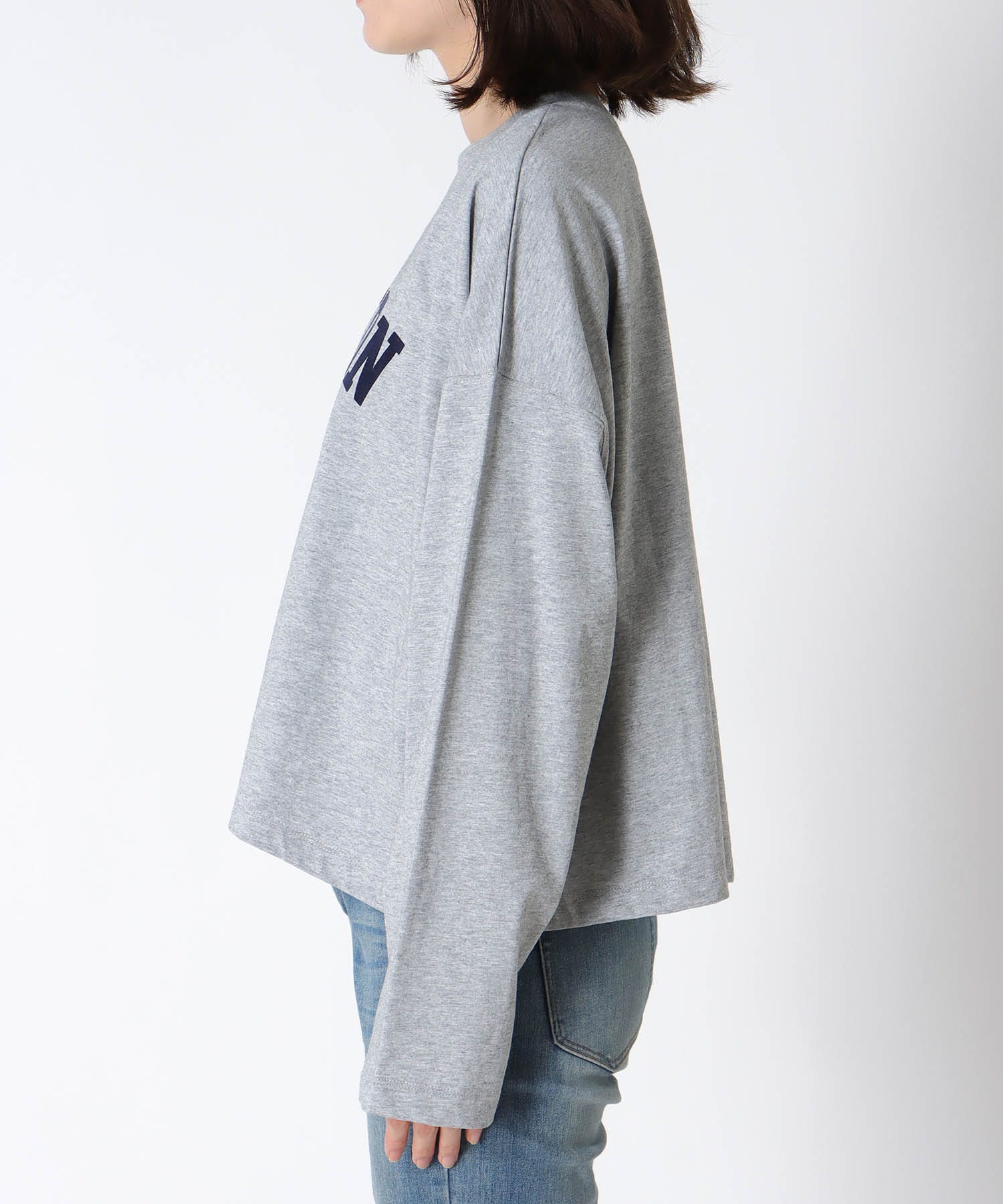 ワイドシルエットクルーロゴTシャツ