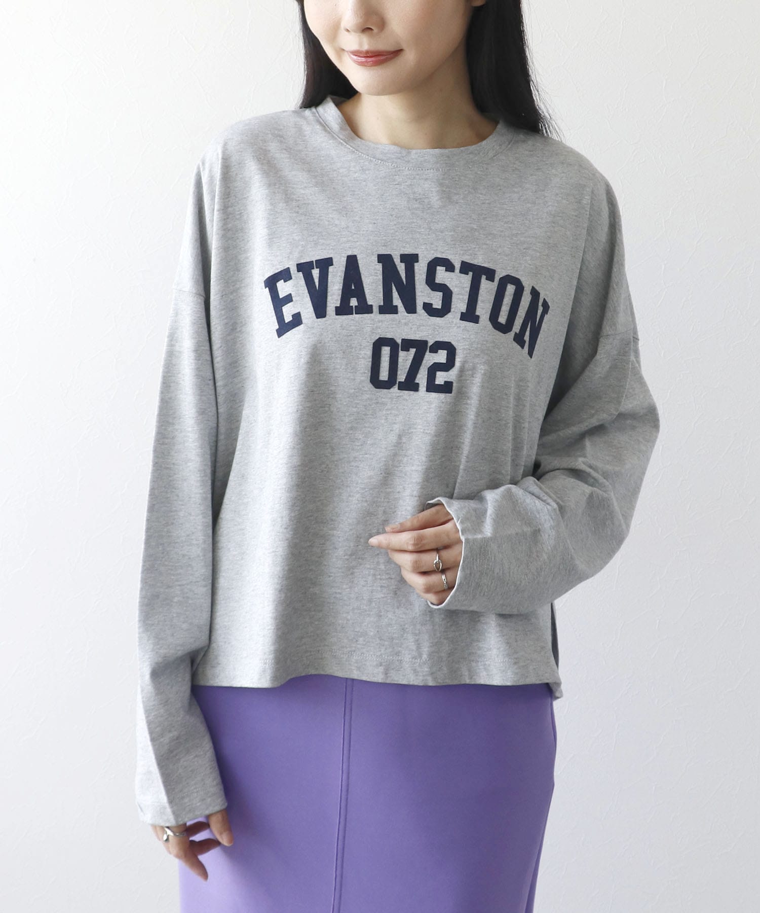 ワイドシルエットクルーロゴTシャツ