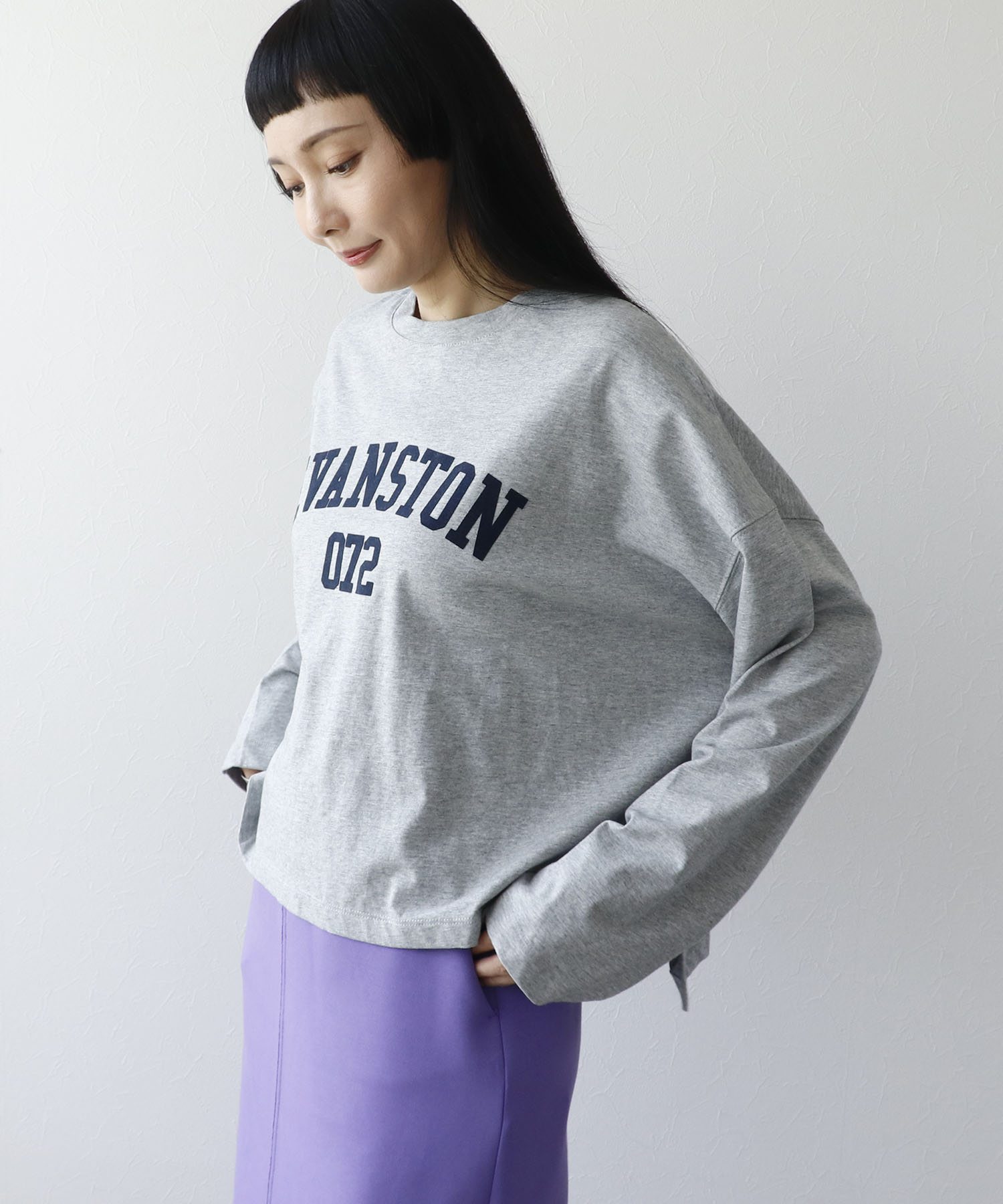 ワイドシルエットクルーロゴTシャツ