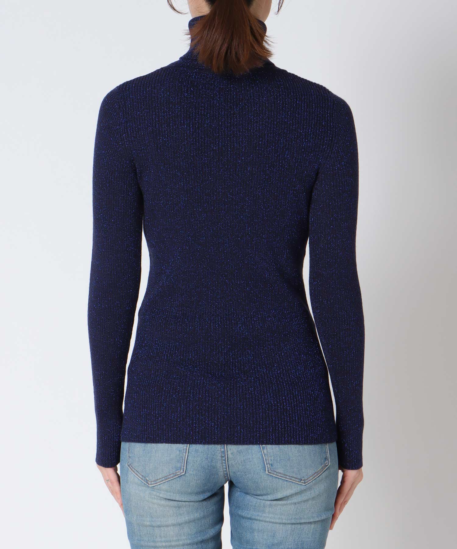 タートルネックラメプルオーバー