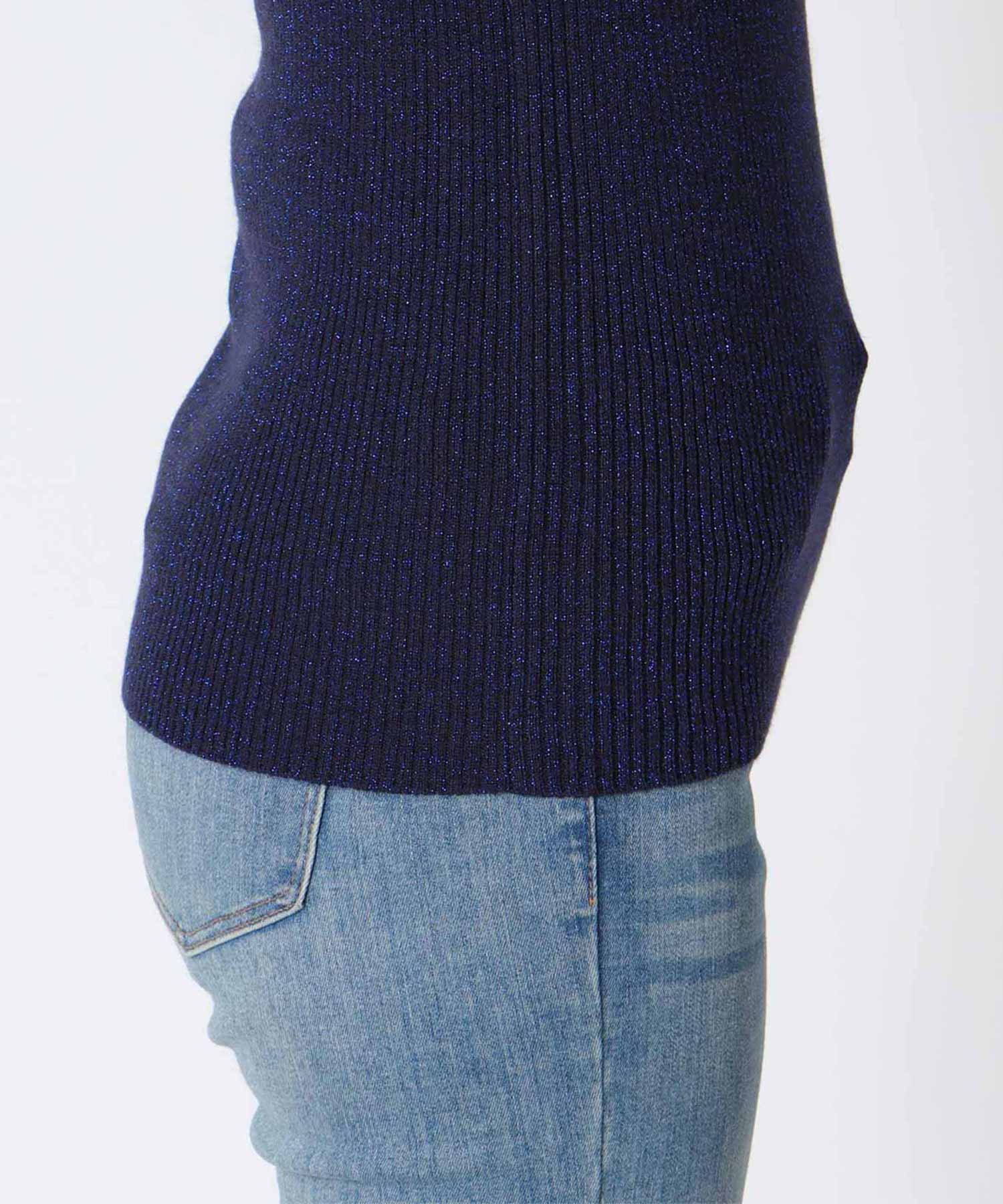 タートルネックラメプルオーバー