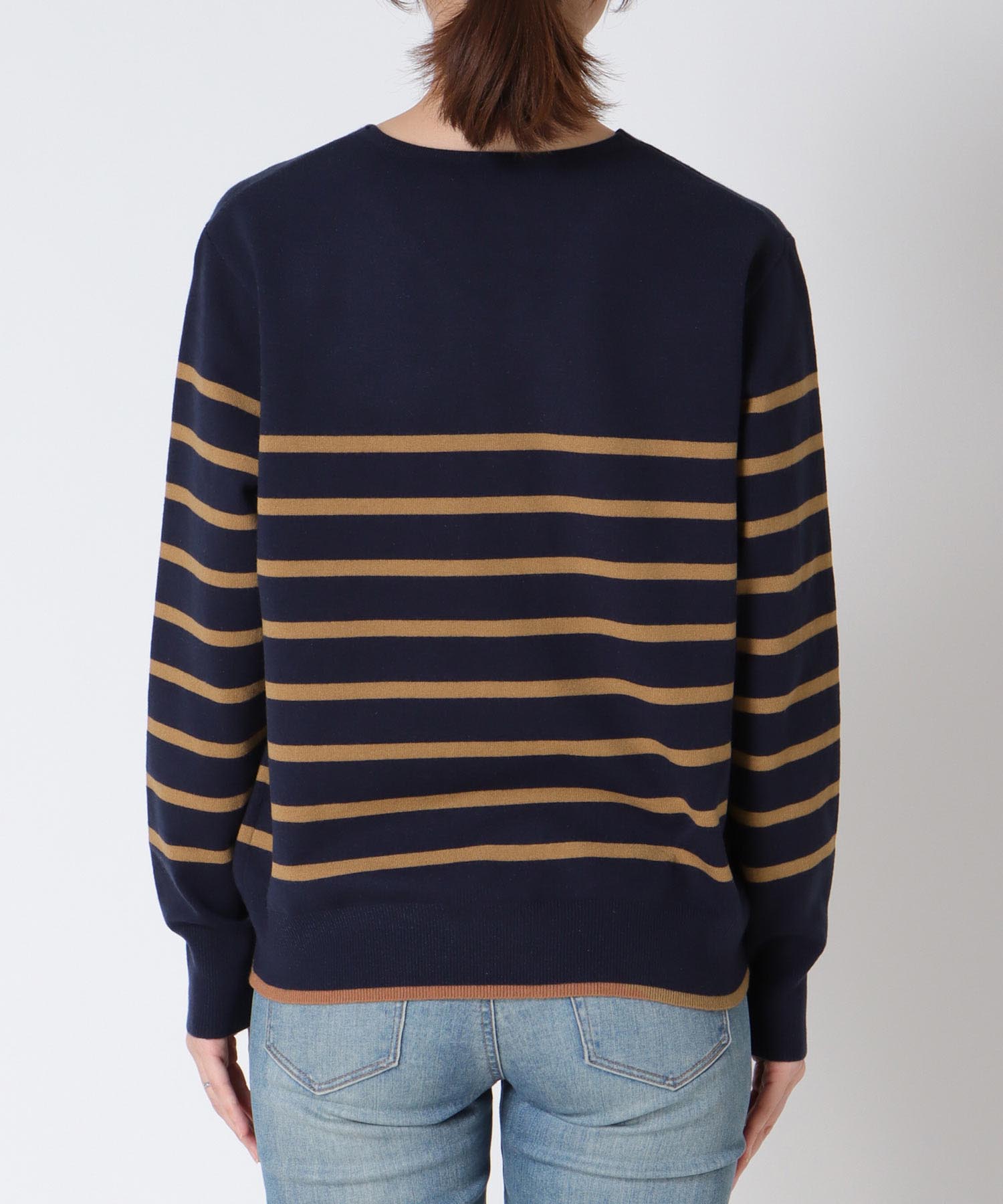 発熱加工ウォッシャブルVネックプルオーバー