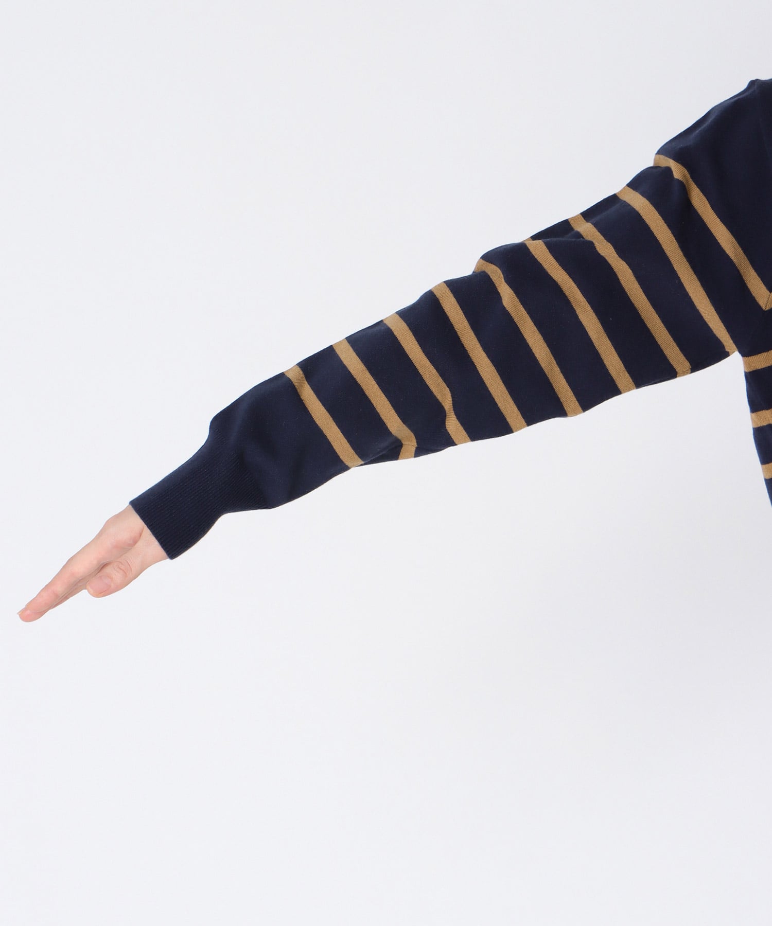 発熱加工ウォッシャブルVネックプルオーバー