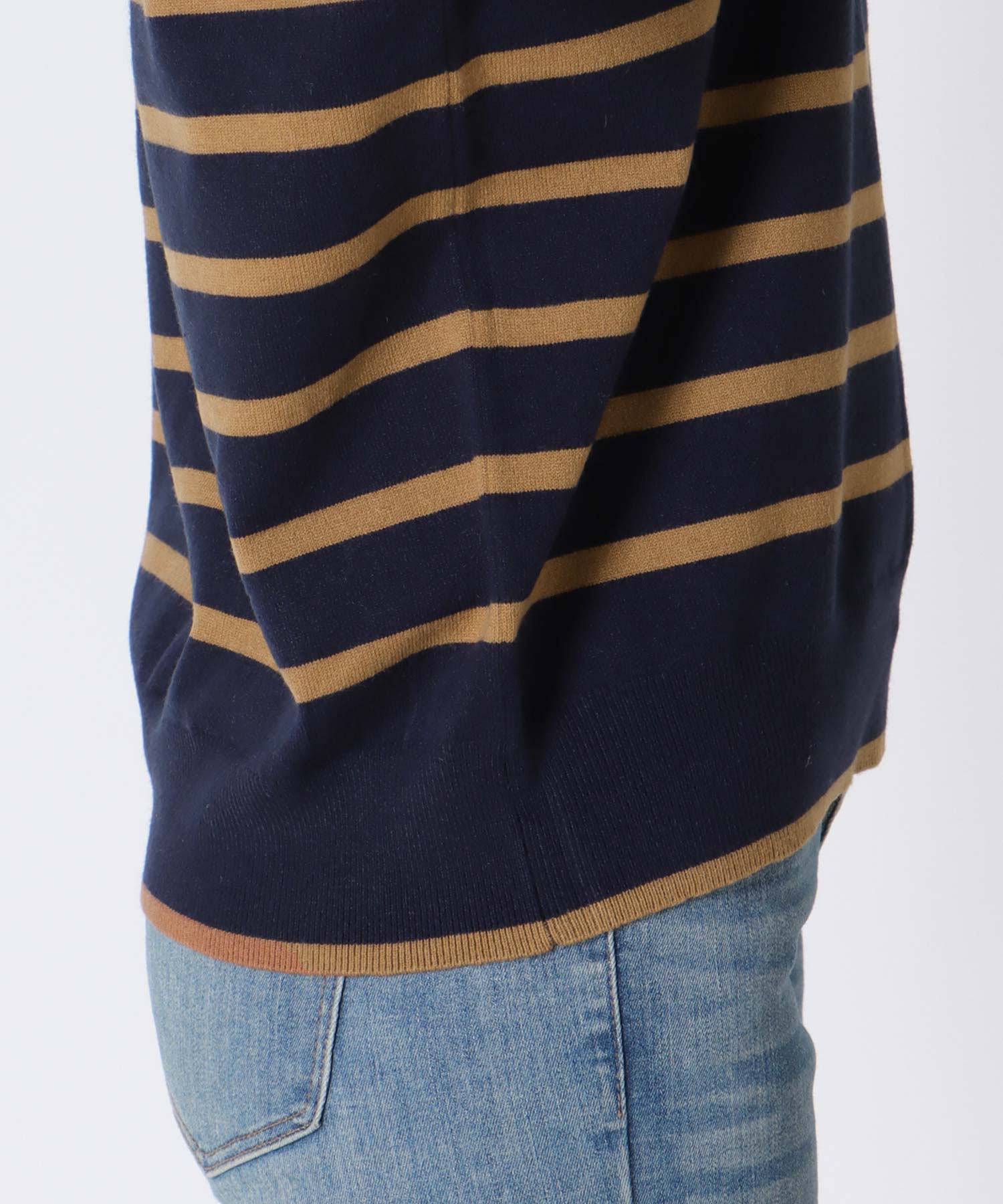 発熱加工ウォッシャブルVネックプルオーバー