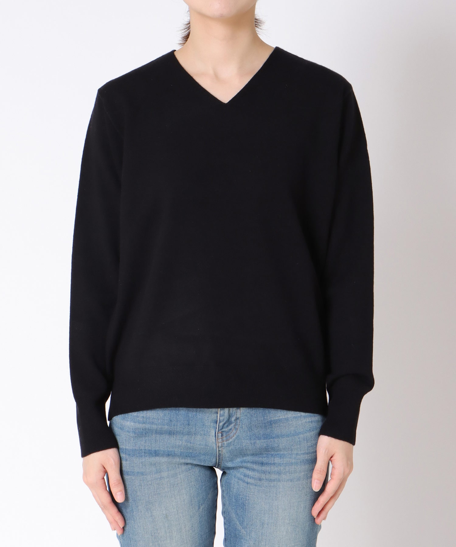 発熱加工ウォッシャブルVネックプルオーバー