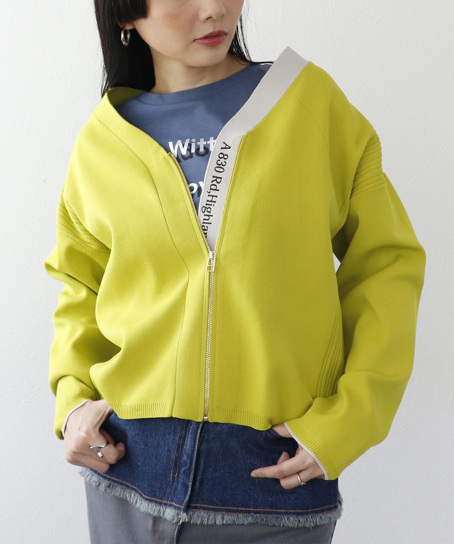 超軽量編柄ロゴZIPブルゾン