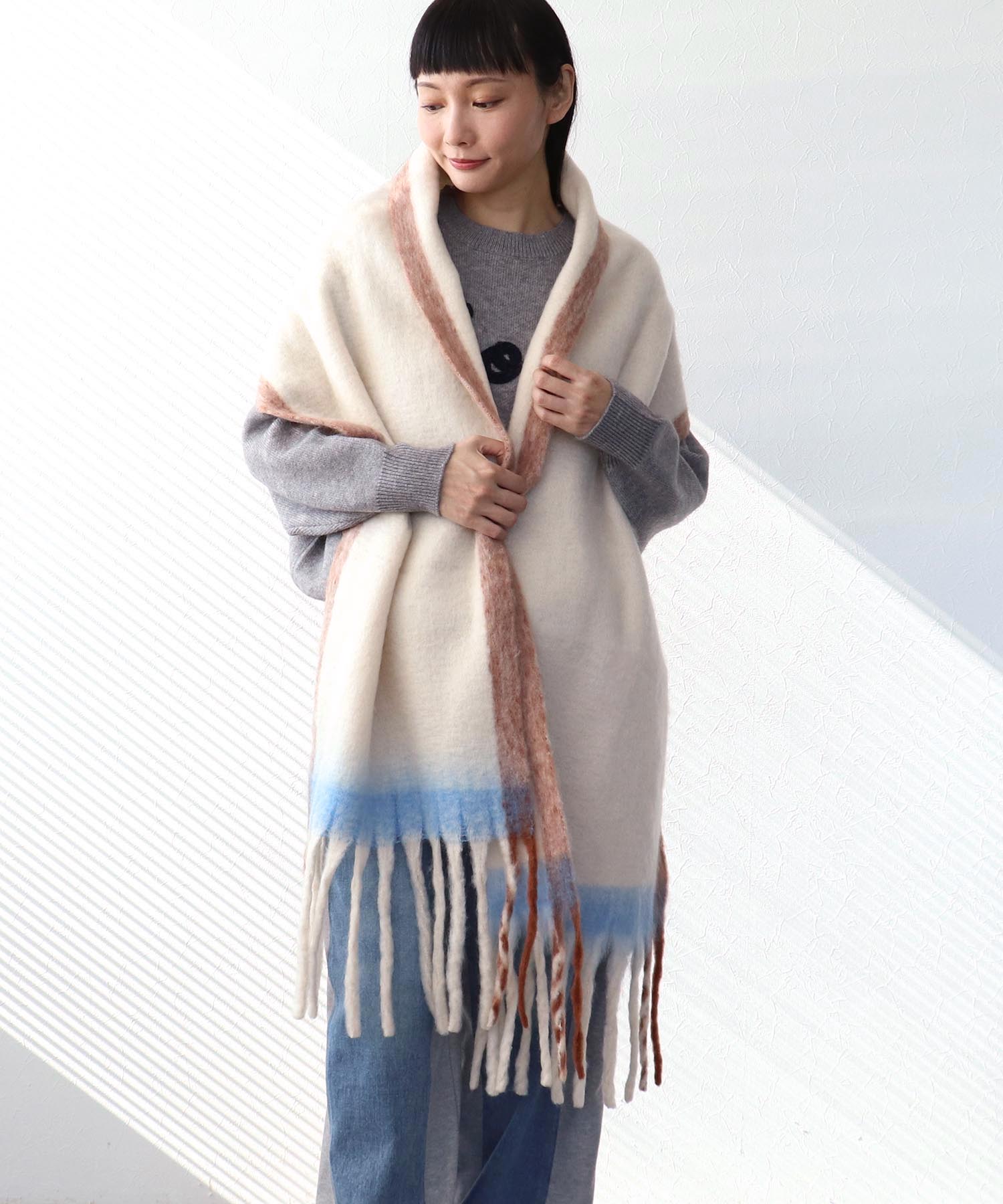 フレーム配色フリンジマフラー