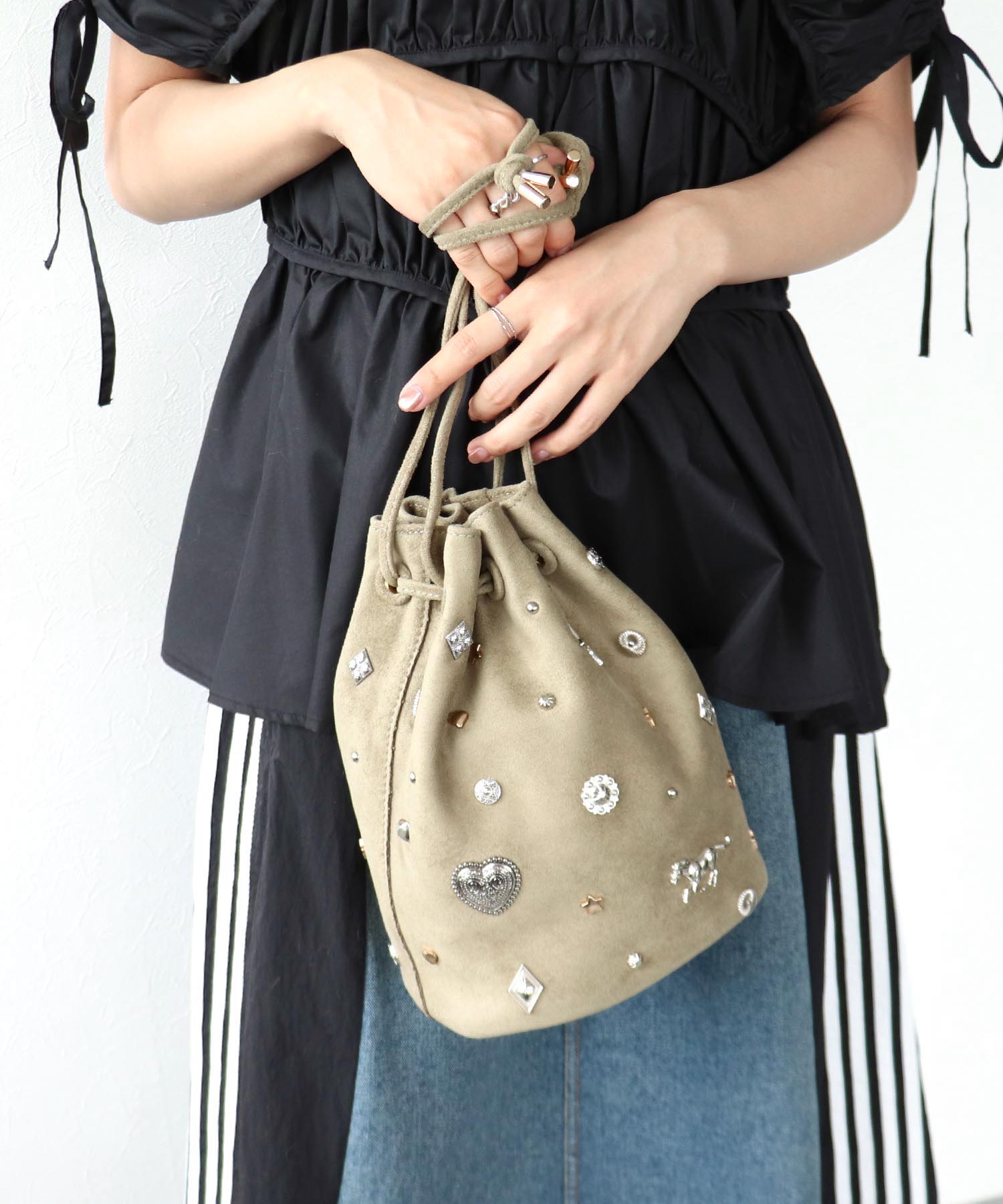 スエードスタッズドロストBAG
