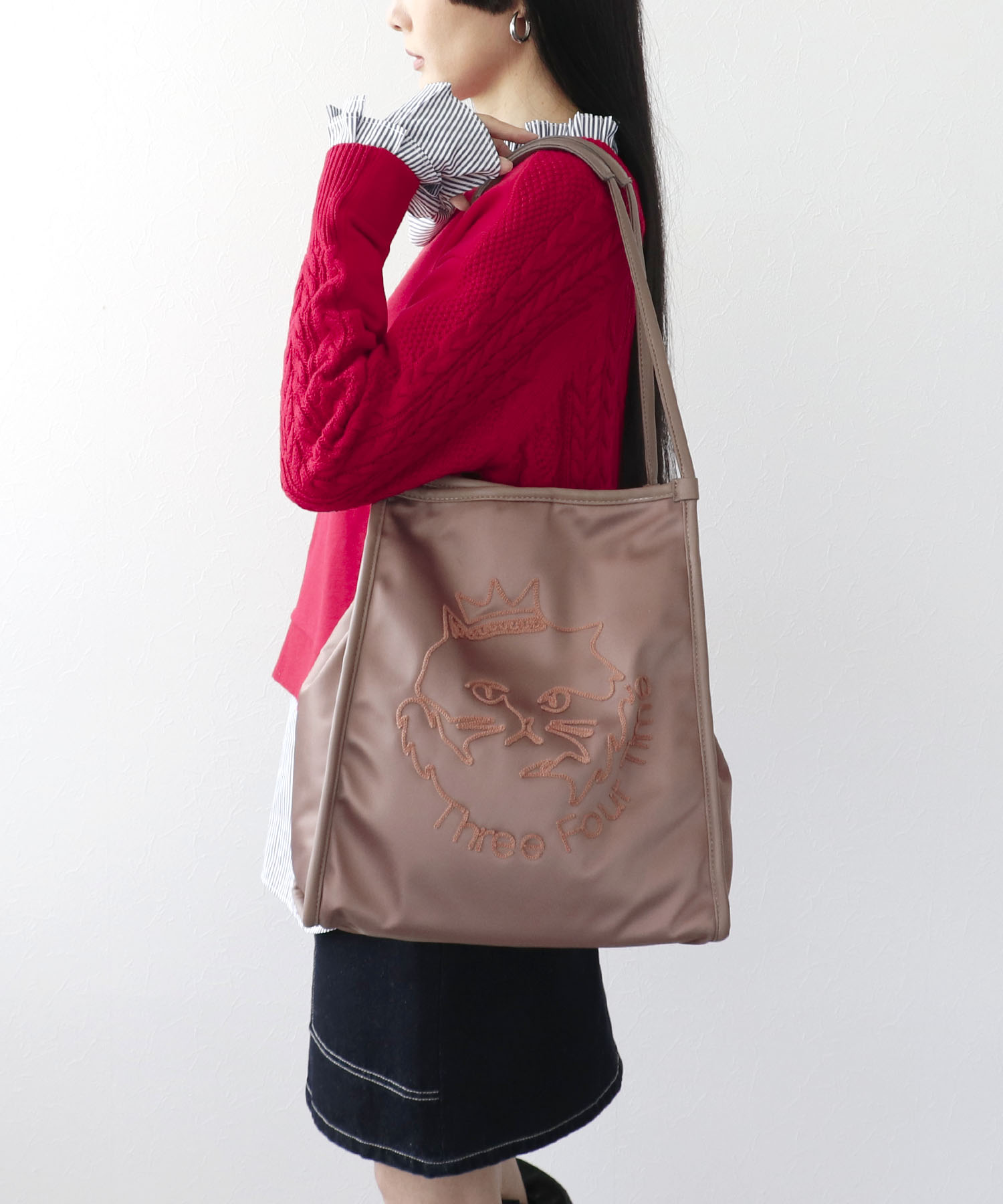 Three Four Time刺繍ナイロントート