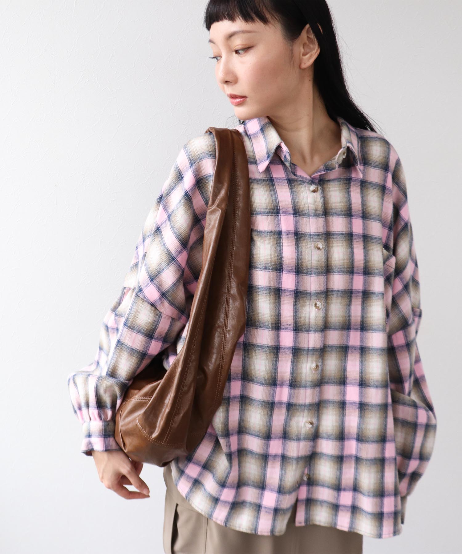 ムーン型ボディBAG