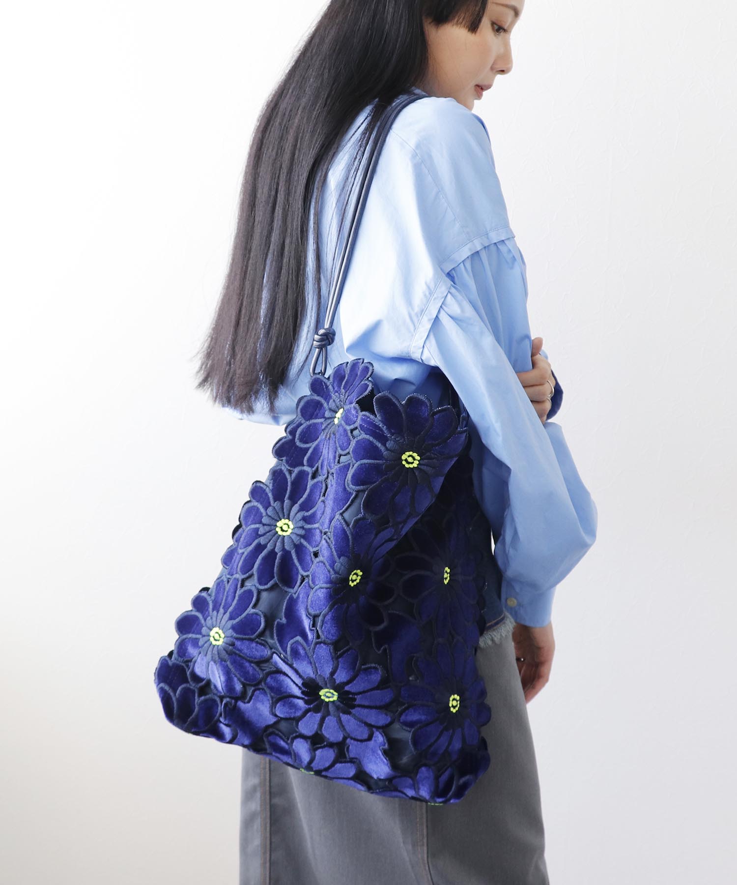 ＜WEB限定＞ベロアフラワートート