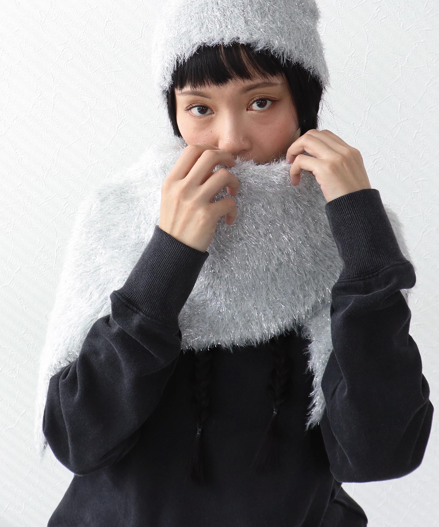 ラメモアフェザーニットストール