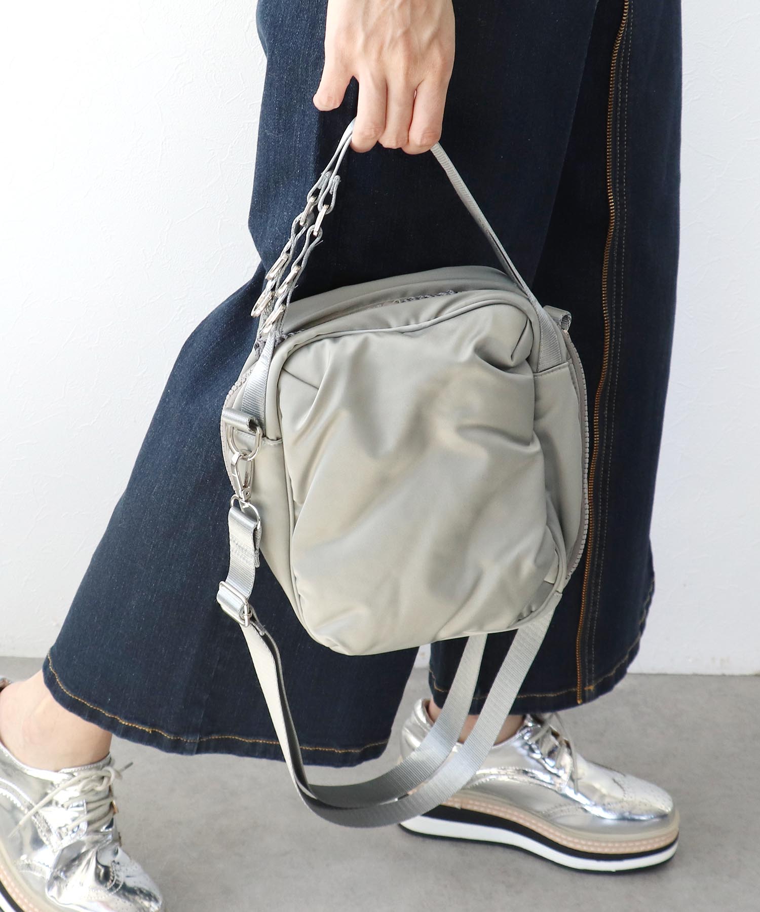 ナイロンboxy bag