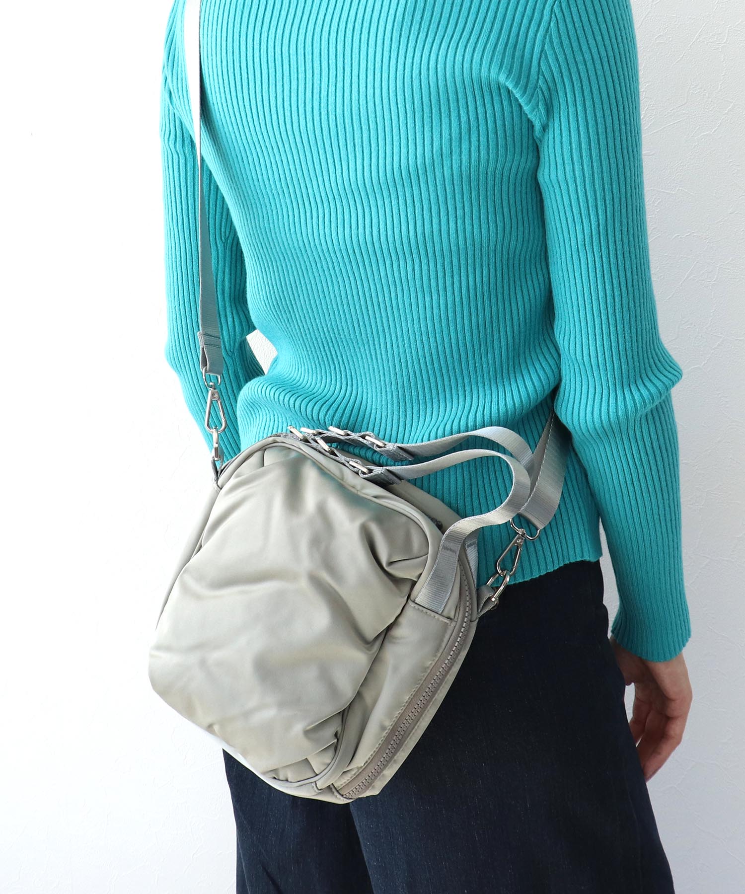 ナイロンboxy bag