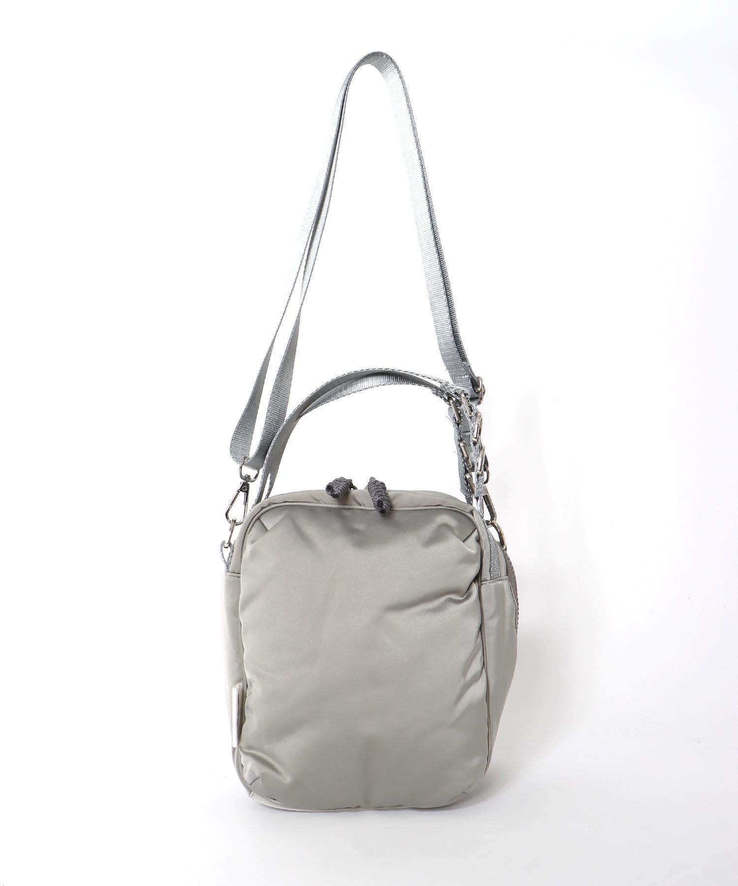 ナイロンboxy bag