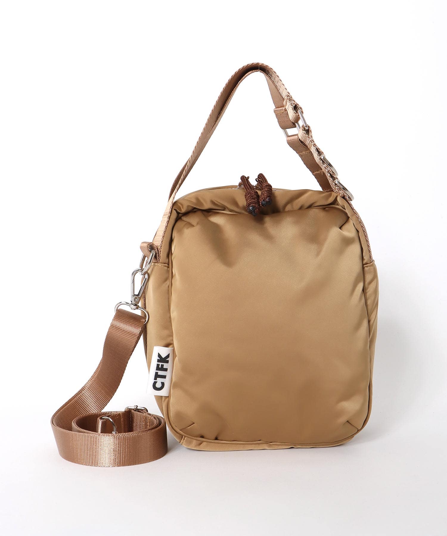 ナイロンboxy bag