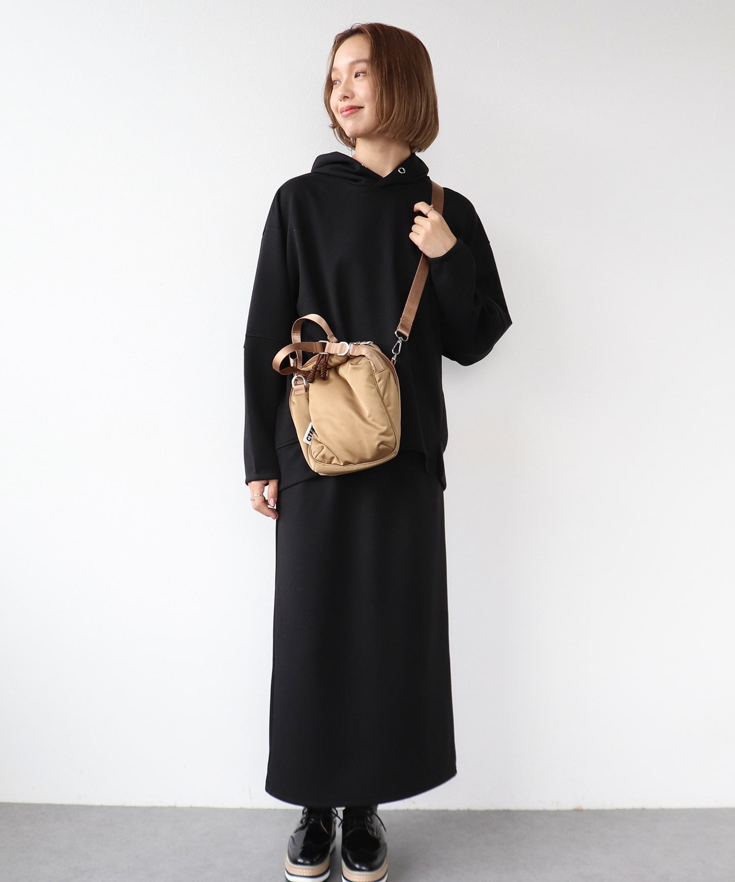 ナイロンboxy bag