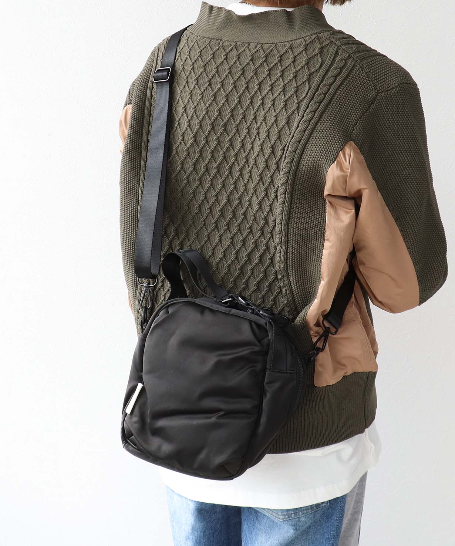 ナイロンboxy bag