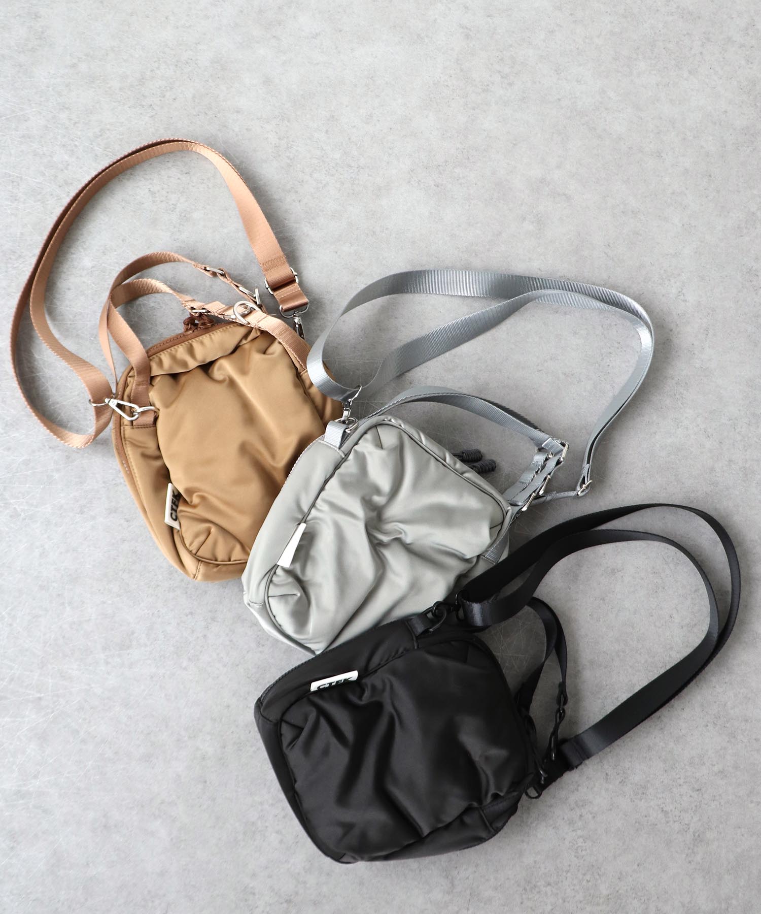 ナイロンboxy bag