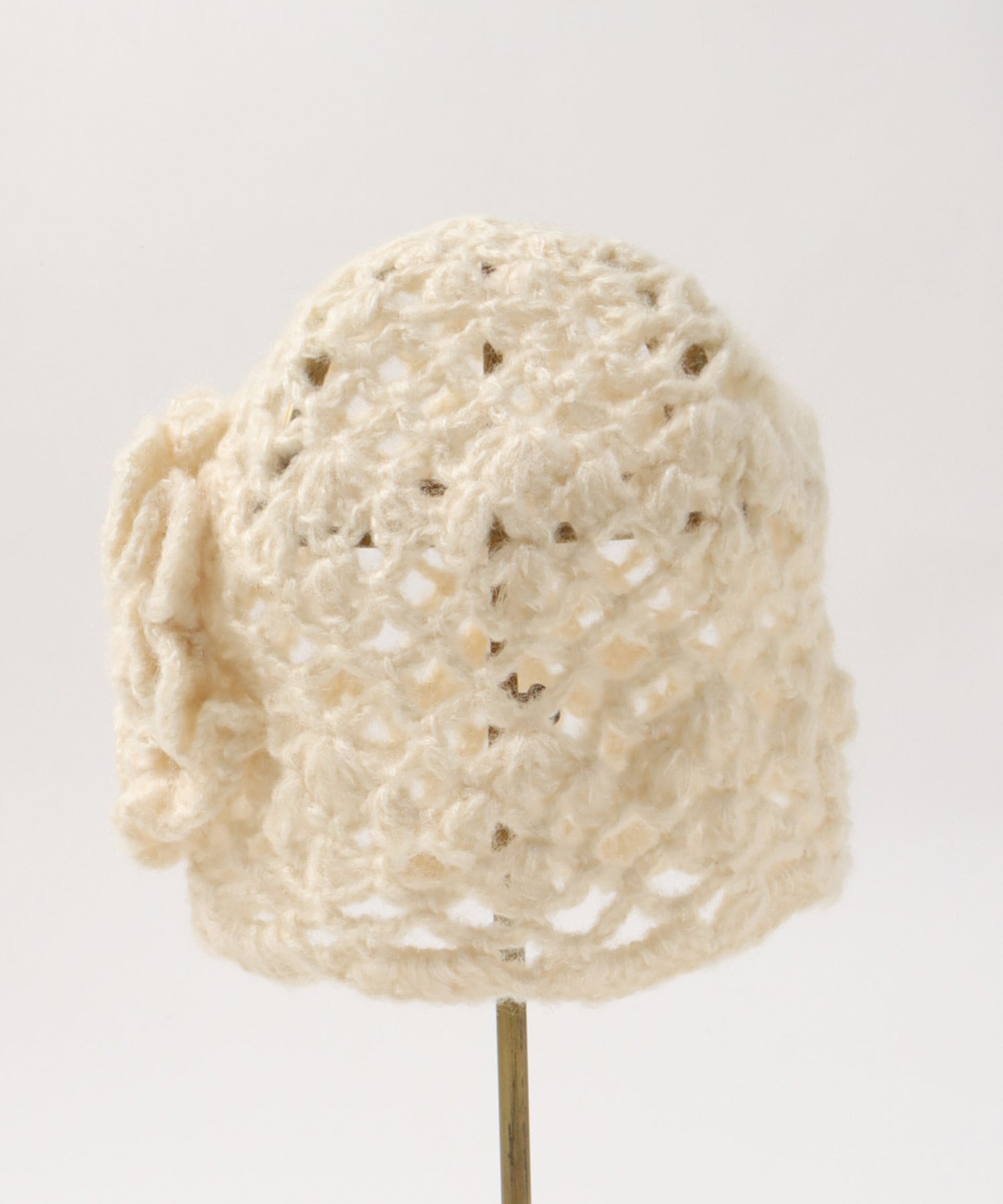 花モチーフ編みキャップ