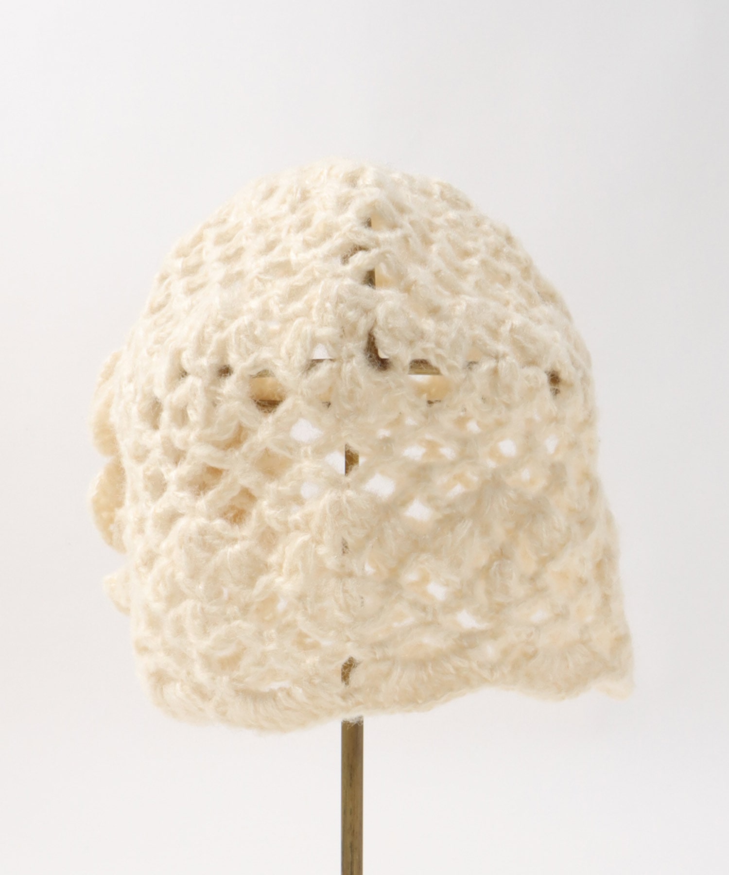 花モチーフ編みキャップ